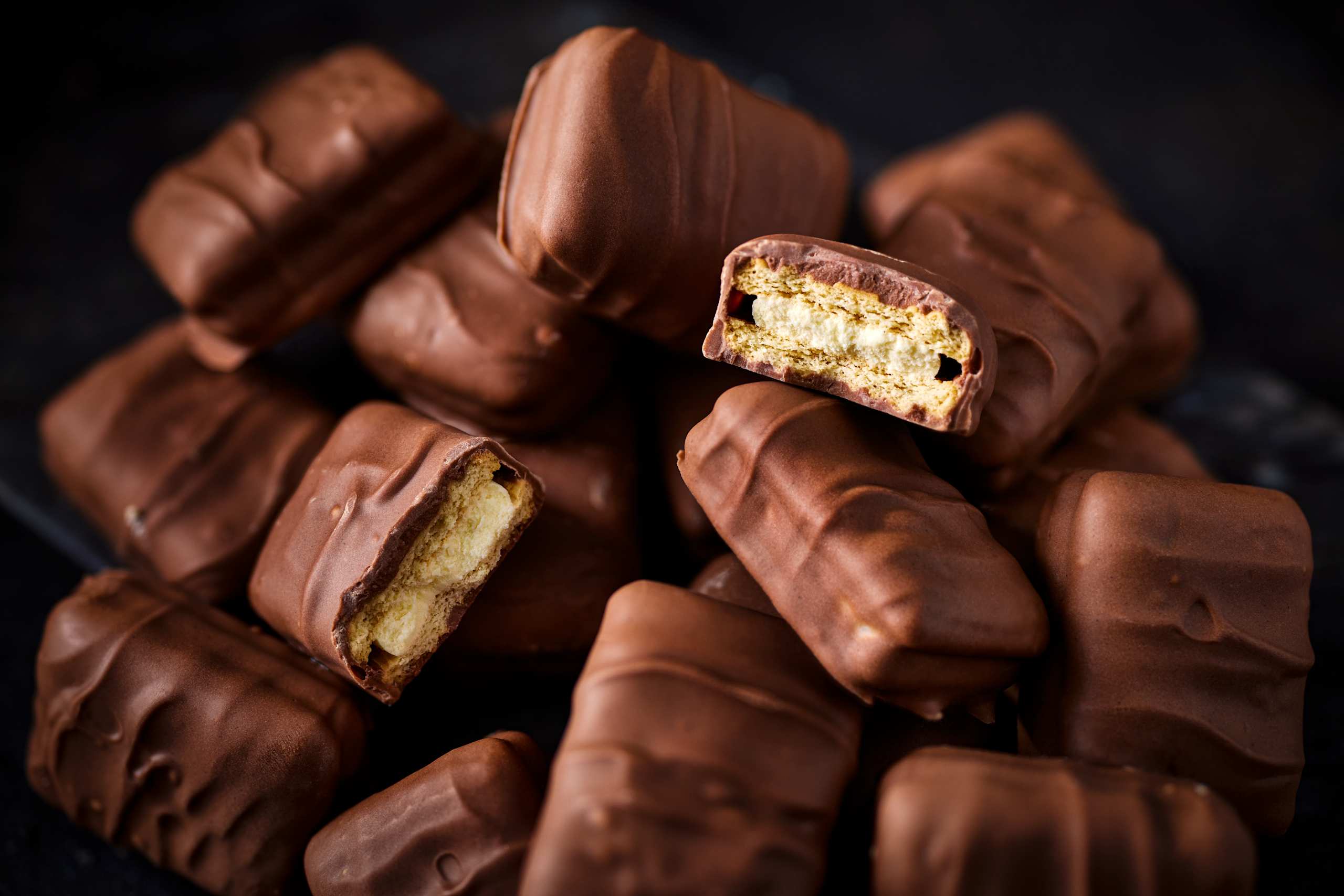 Outrageously Chocolatey Milk Chocolate Coated Custard Cream 4 of 4