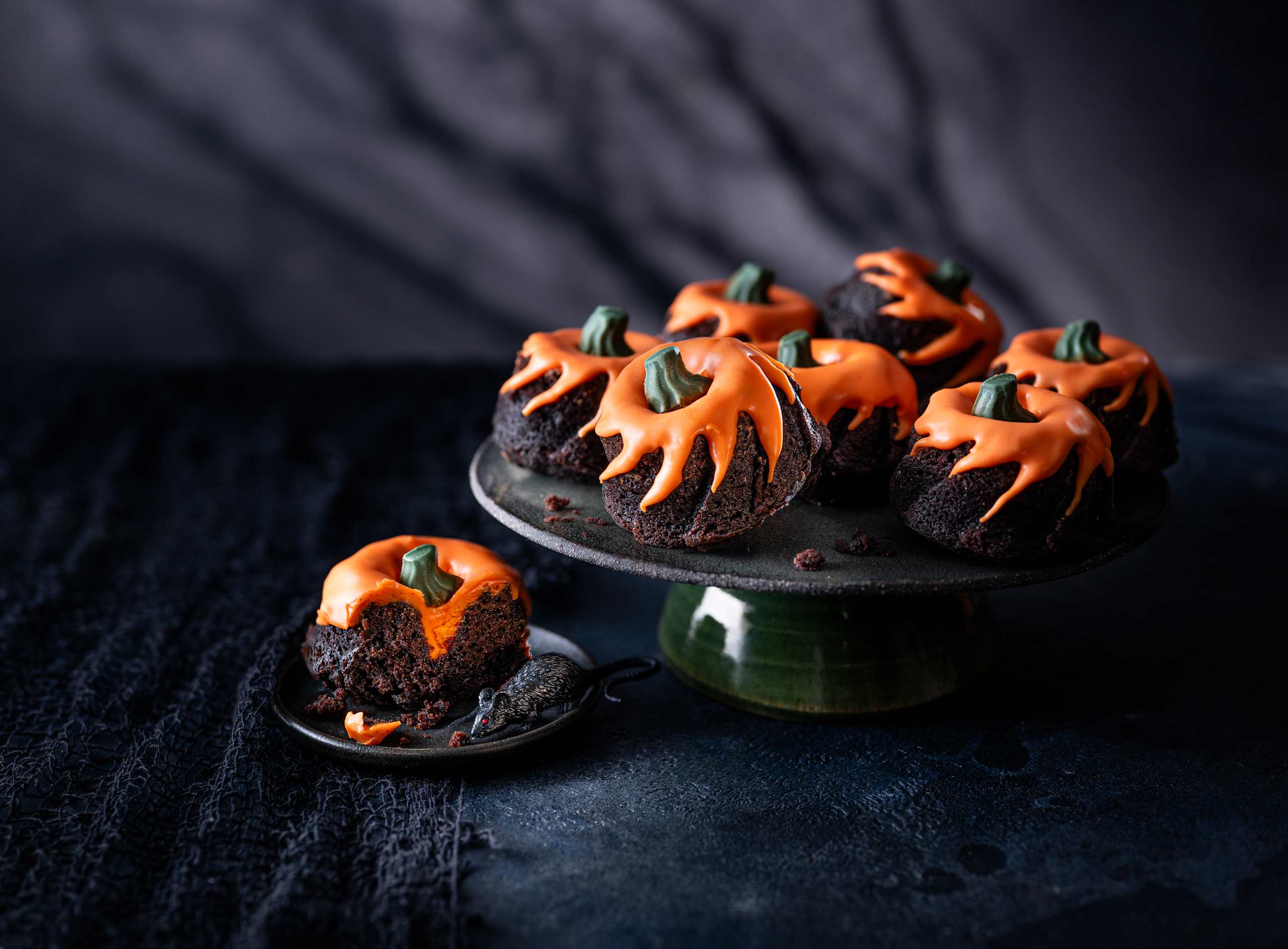 Make Your Own Monster Cupcakes 2 of 2