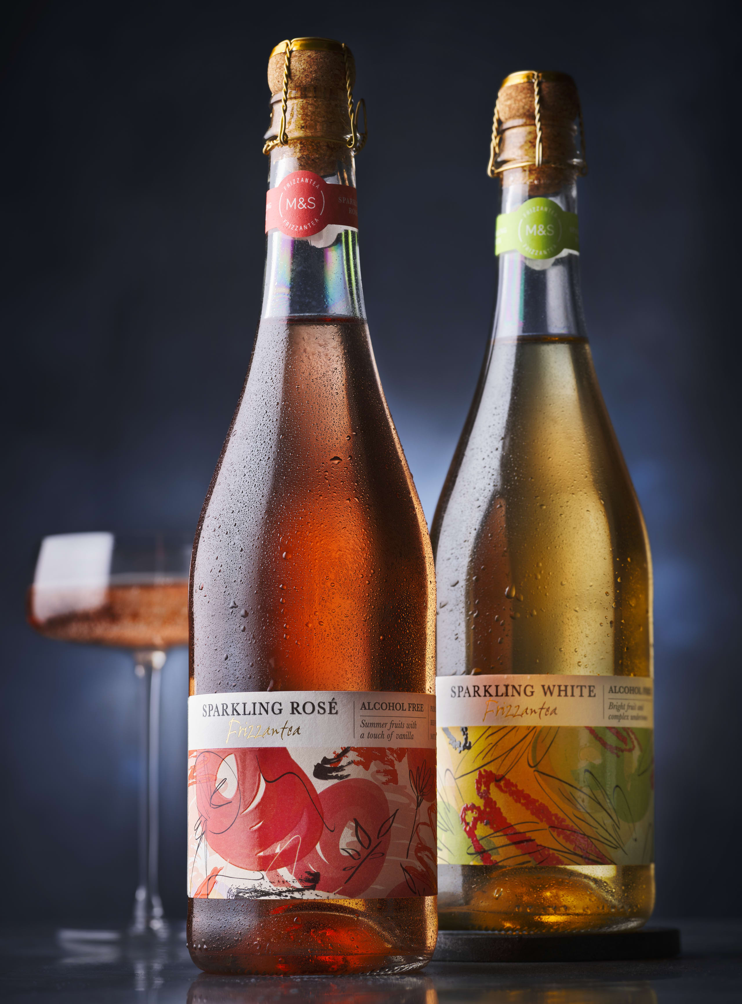 M&S Alcohol Free Sparkling White Frizzantea 4 of 4