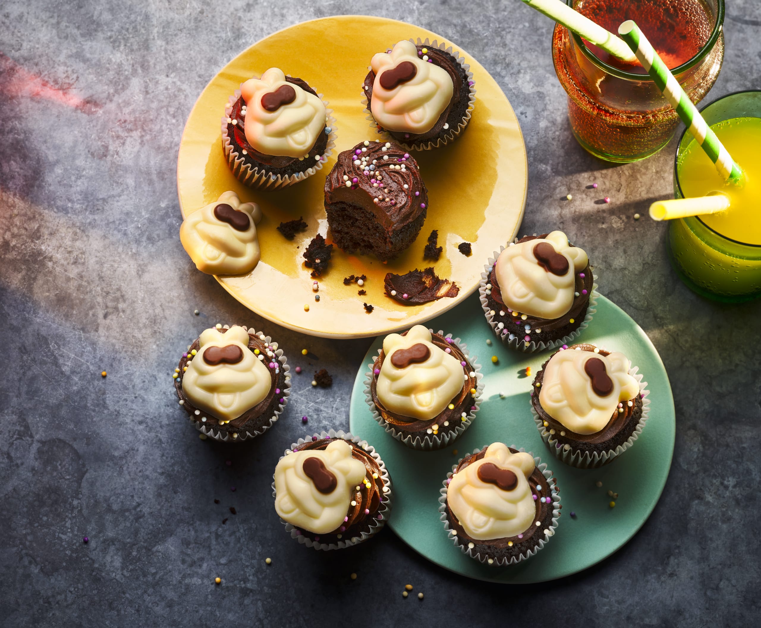9 Mini Party Cakes 2 of 2
