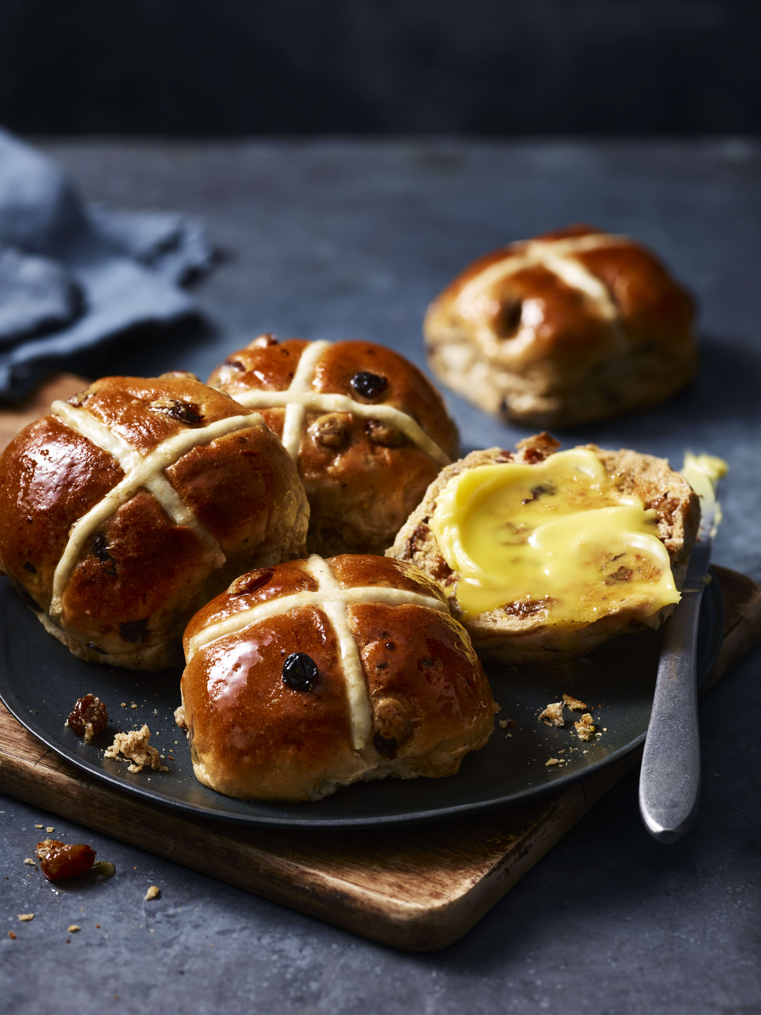 4 Luxury Hot Cross Buns 2 of 2