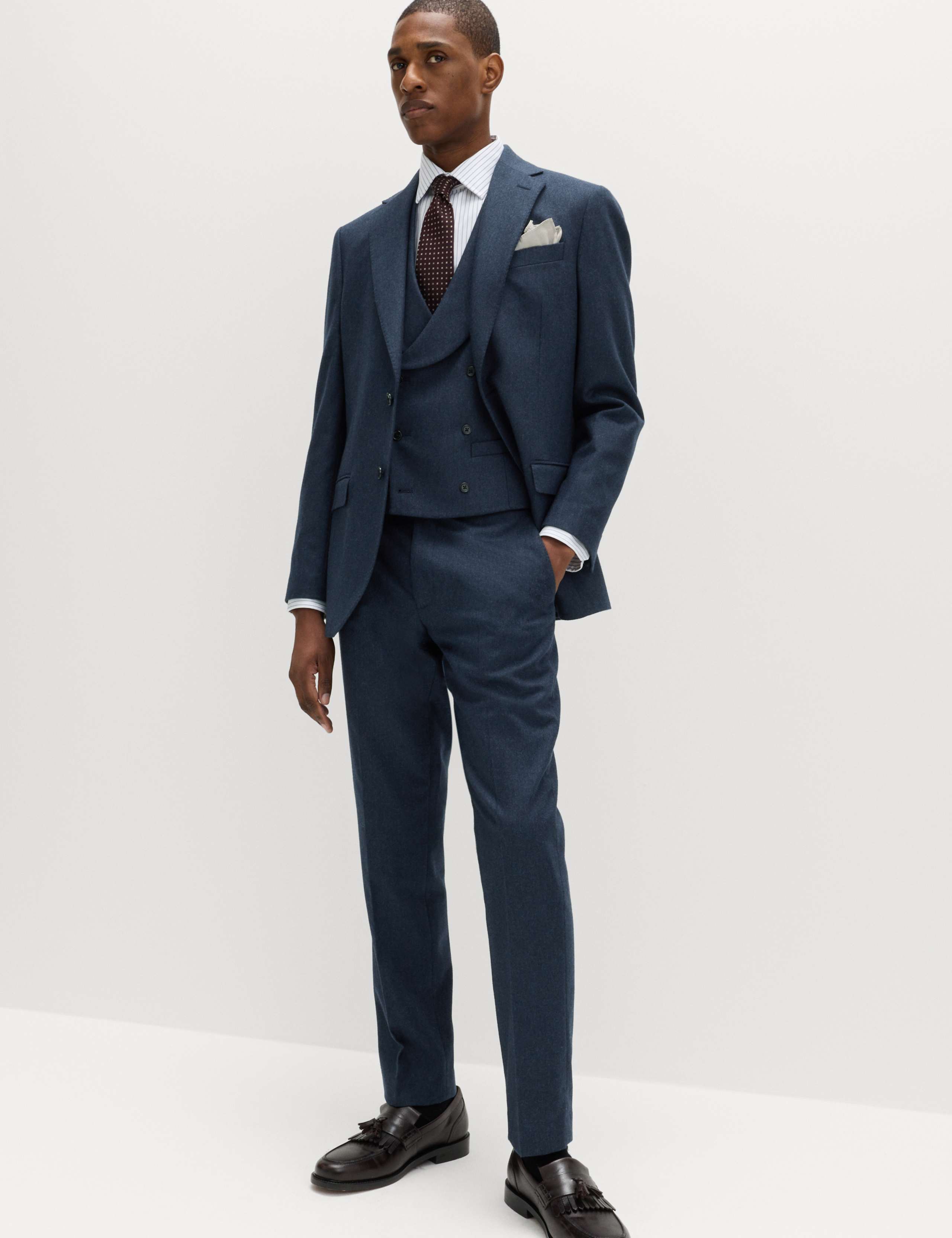 2 Piece Tailored Fit Italian Wool Rich Tweed Suit 1 of 6