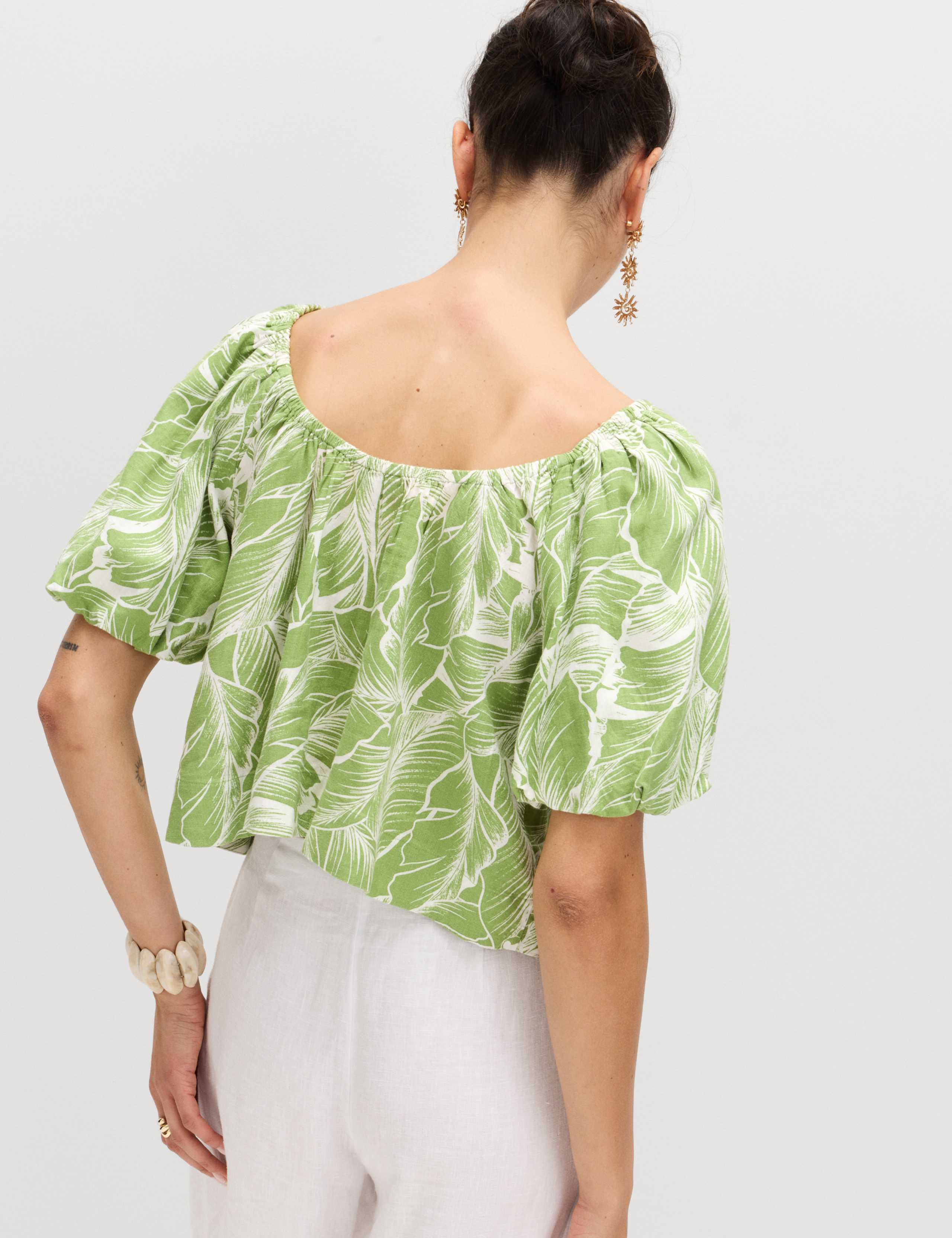 Linen Rich Top & Shorts Set 4 of 6