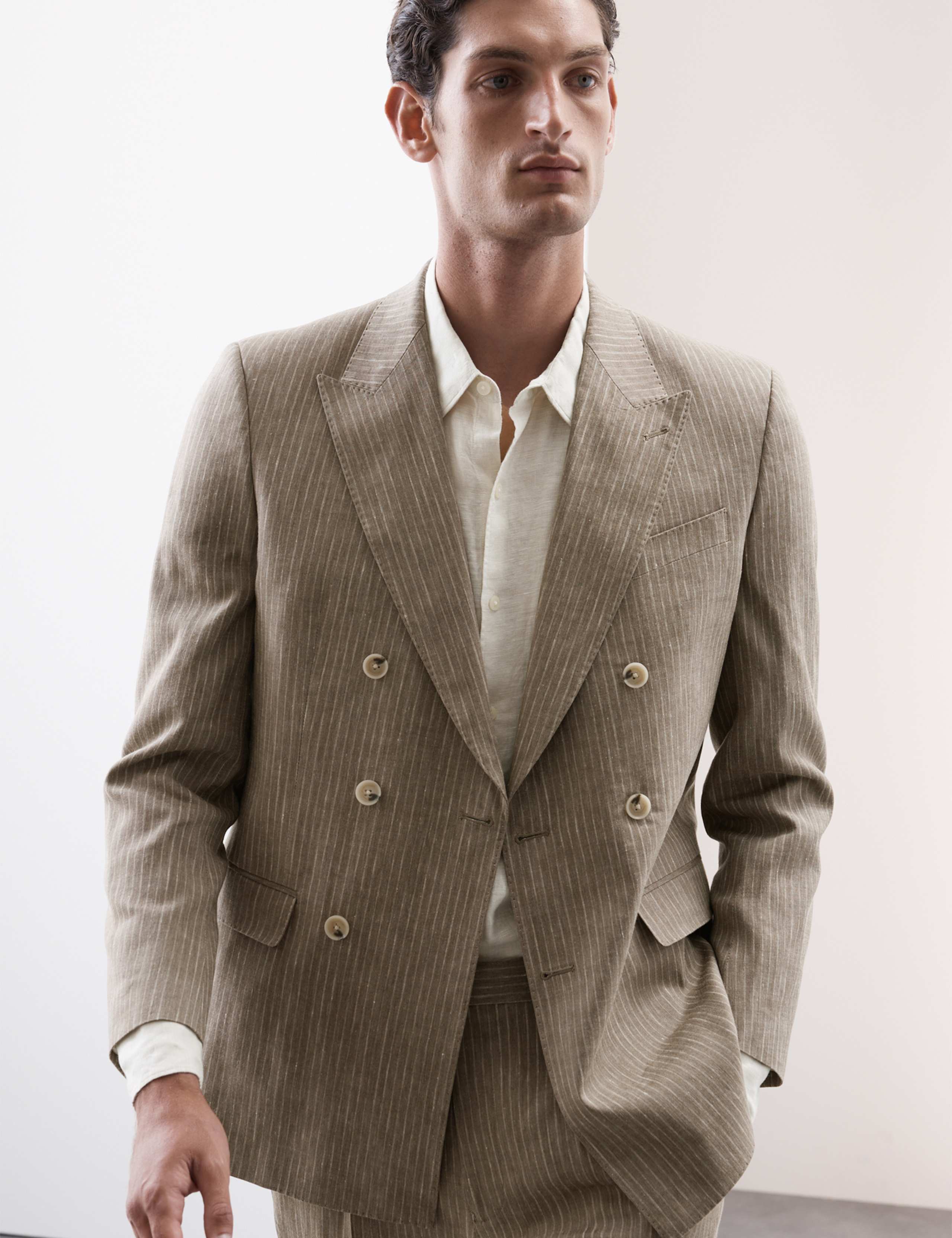 Tailored Fit Italian Miracle Linen™ Suit 1 of 6