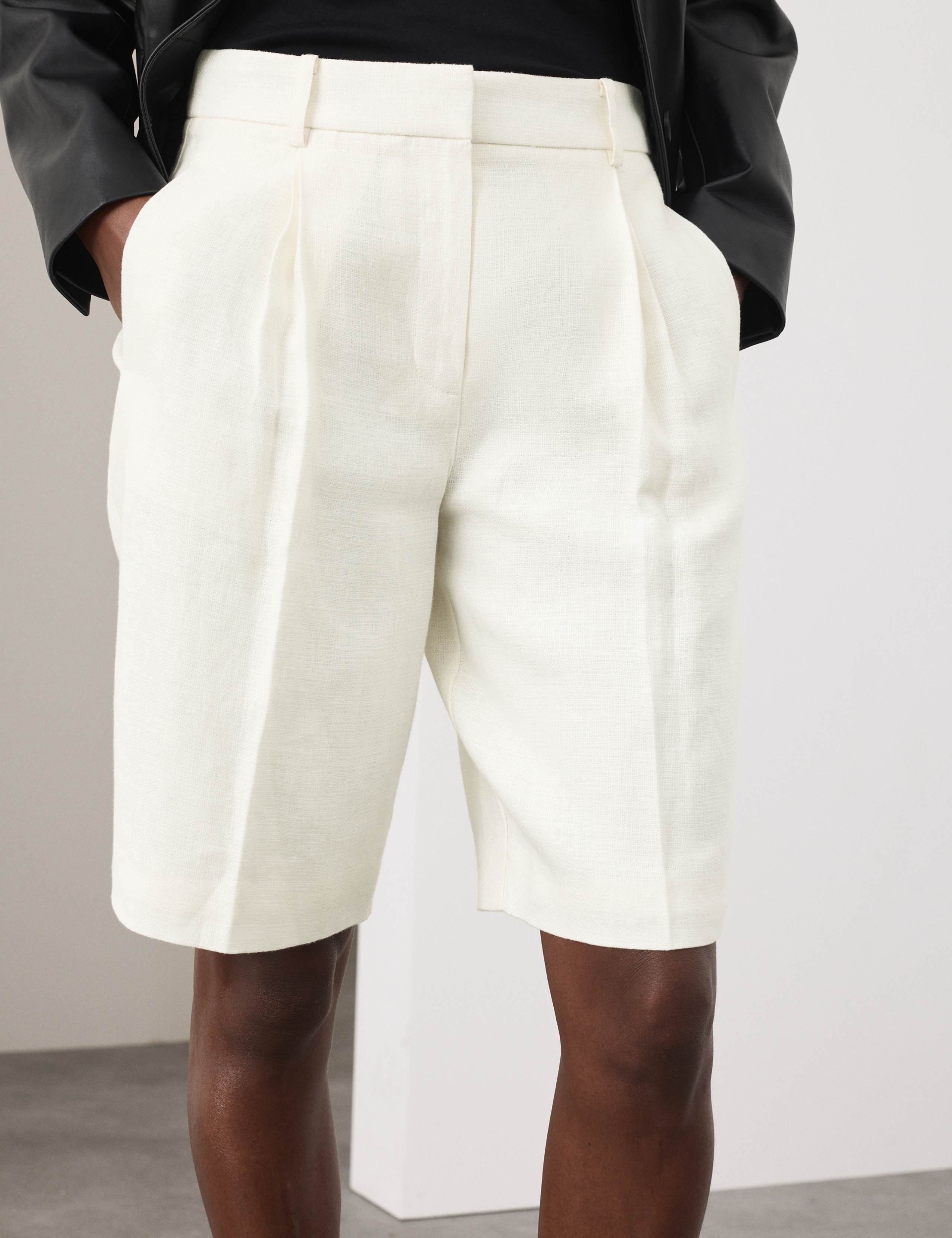 Linen Blazer & Short Set 5 of 6