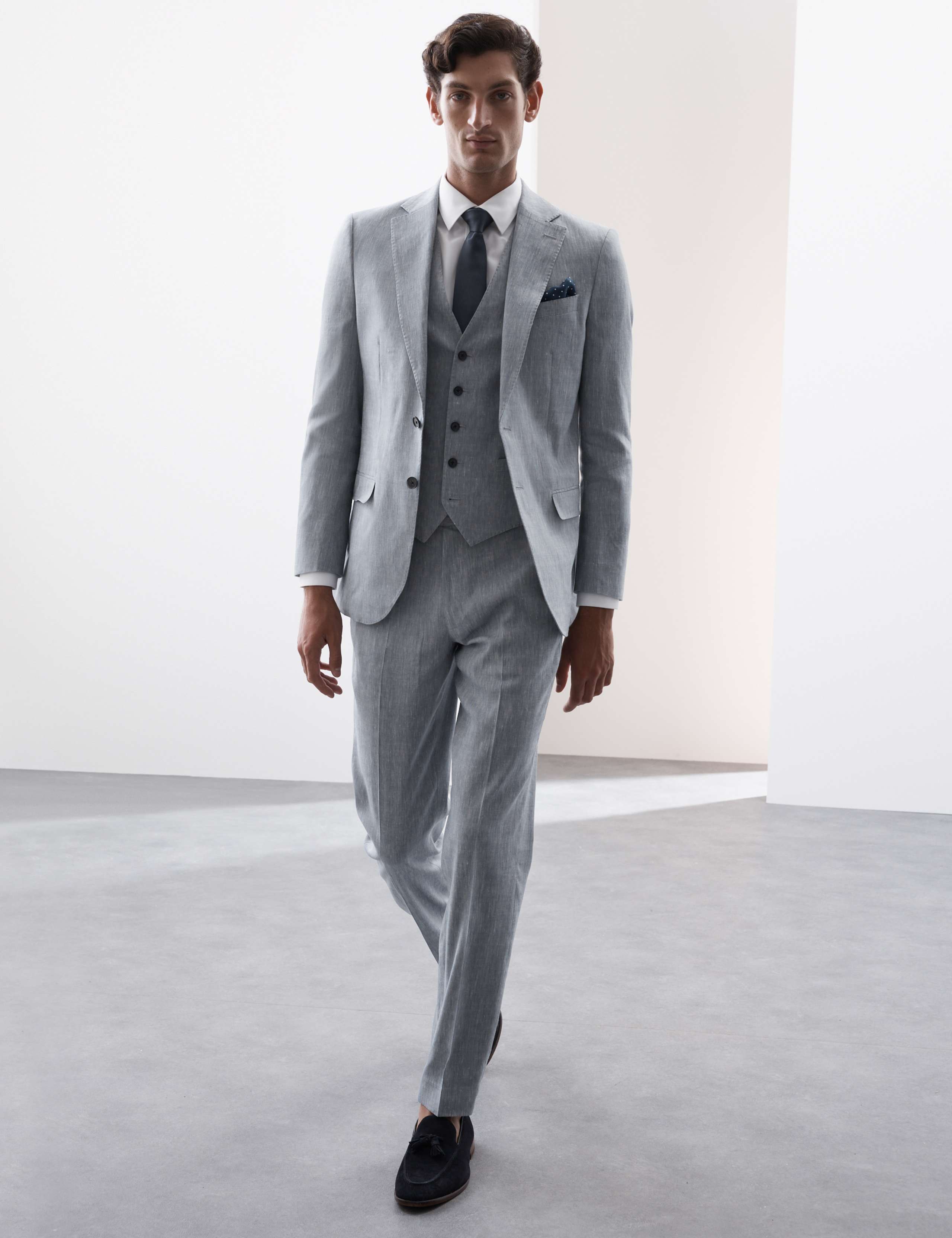 Tailored Fit Italian Performance Linen Blend Suit