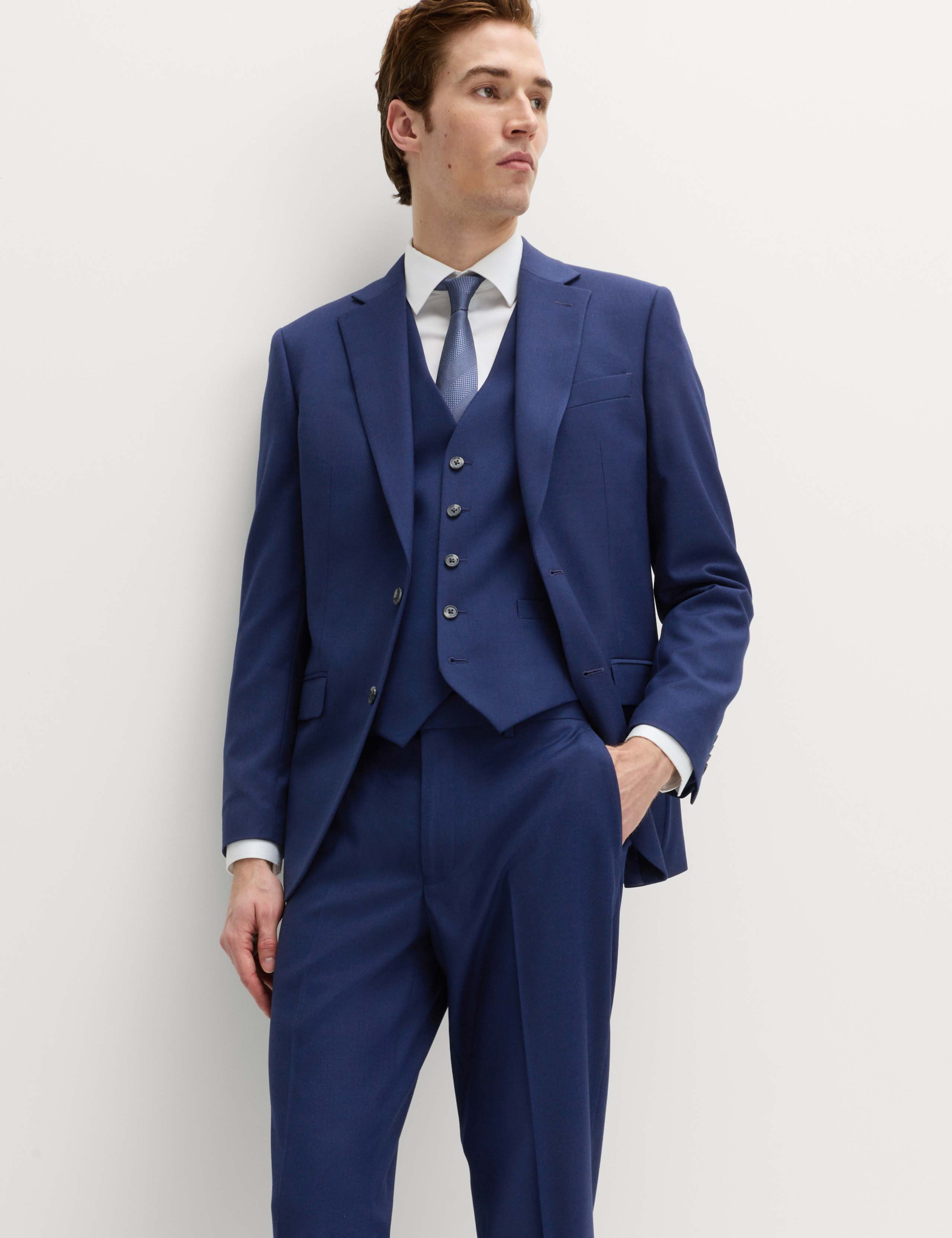 3 Piece Regular Fit Stretch Ultimate Suit