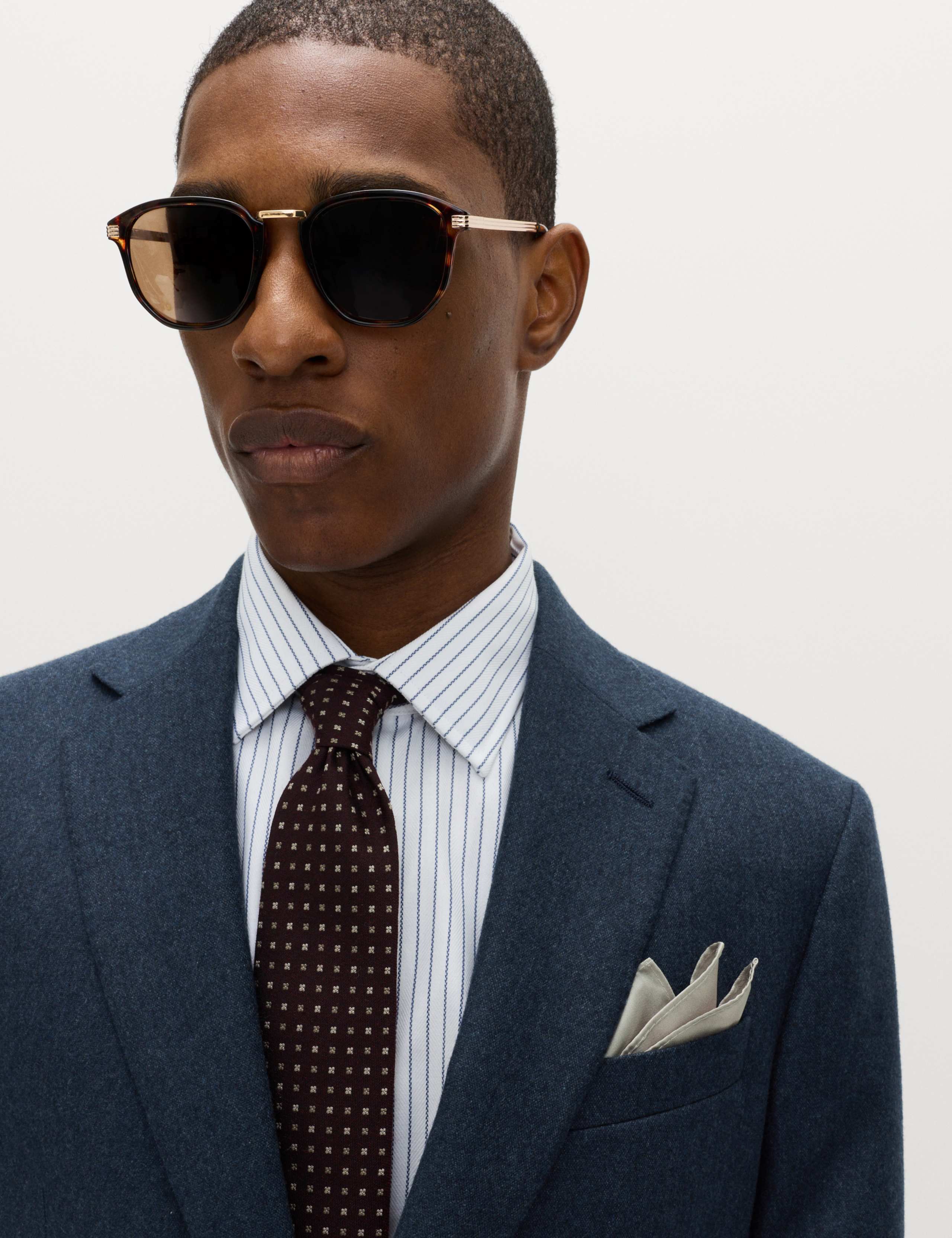 3 Piece Tailored Fit Italian Wool Rich Tweed Suit 5 of 6