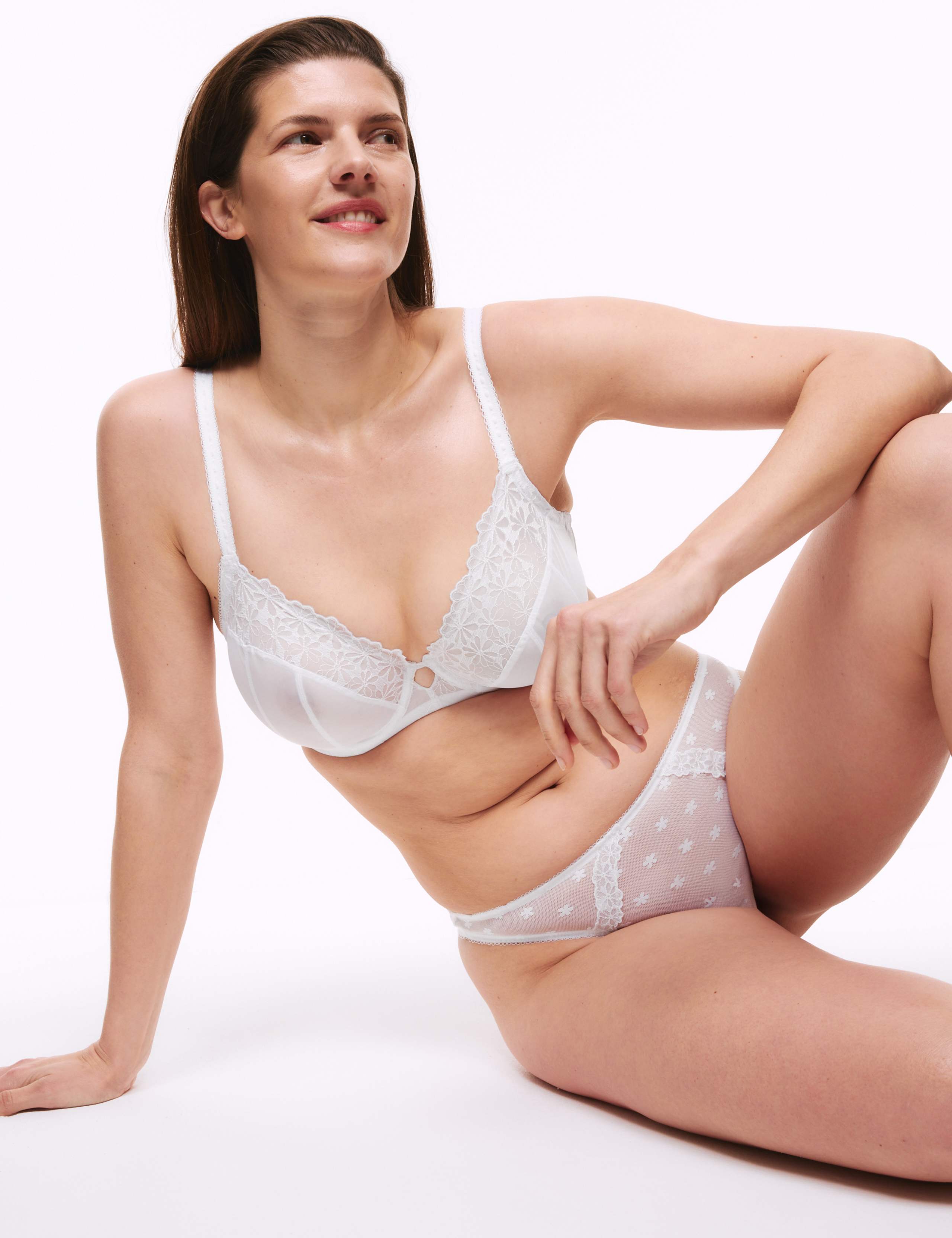 Daisy Embroidery Wired Plunge Bra Set F-H