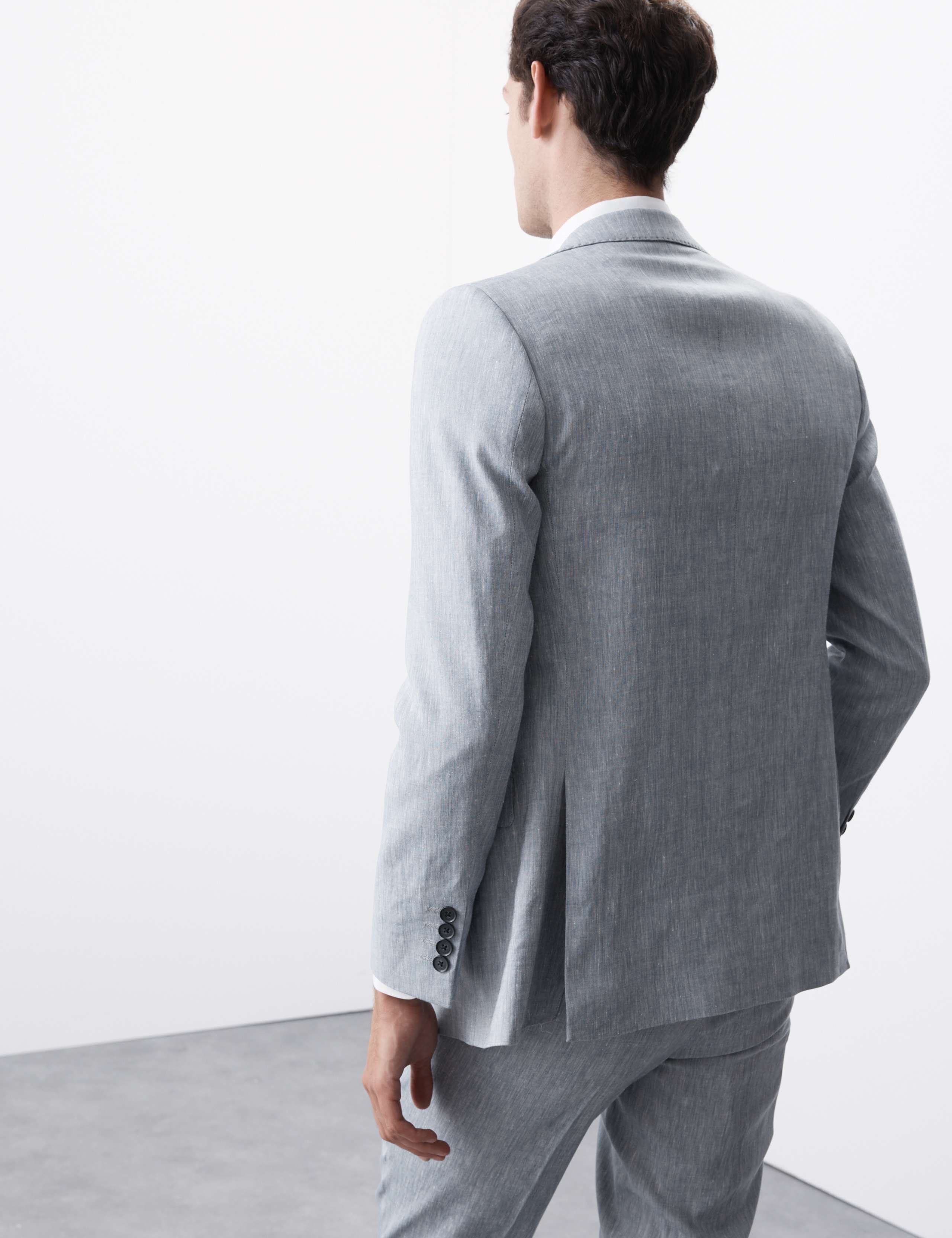 Tailored Fit Italian Performance Linen Blend Suit 2 of 6