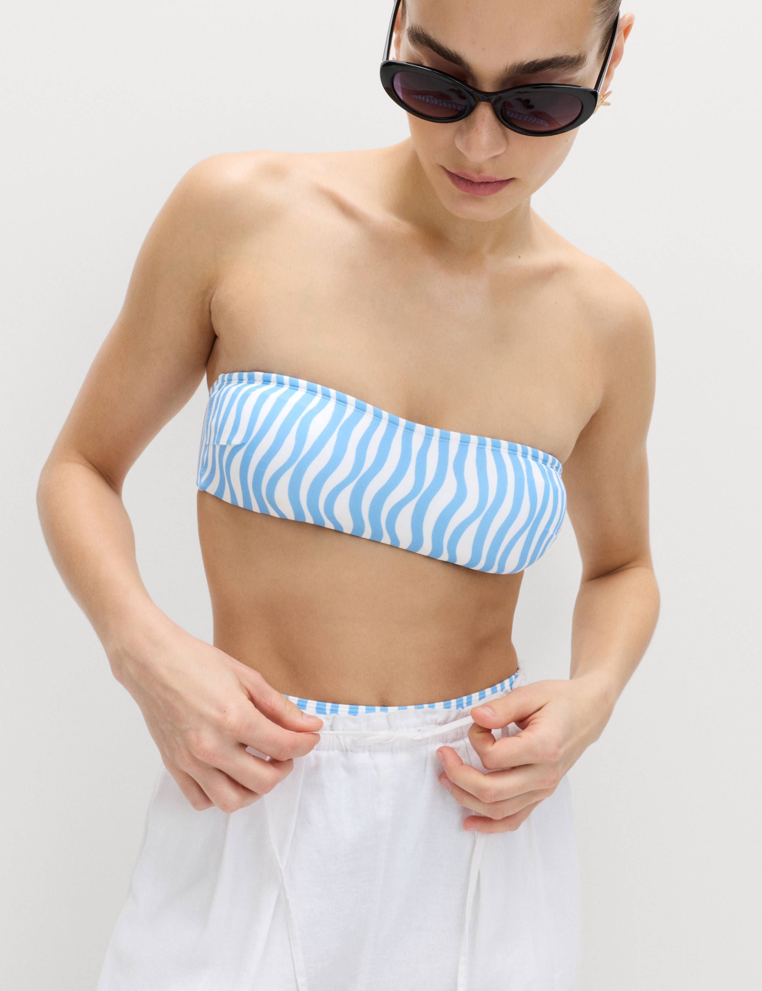 Printed Bandeau Bikini Set 2 of 6