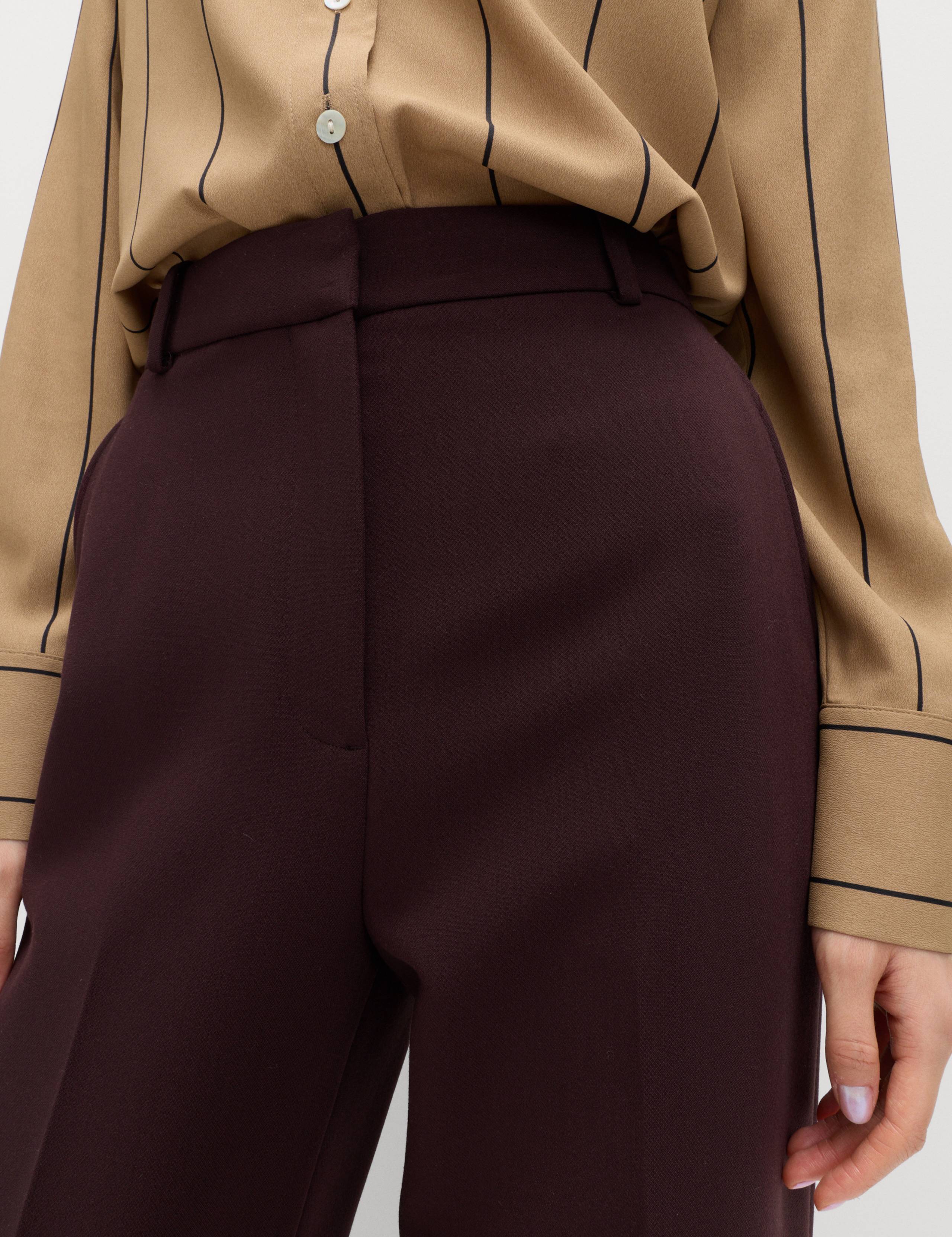 Blazer & Trousers Set 5 of 6