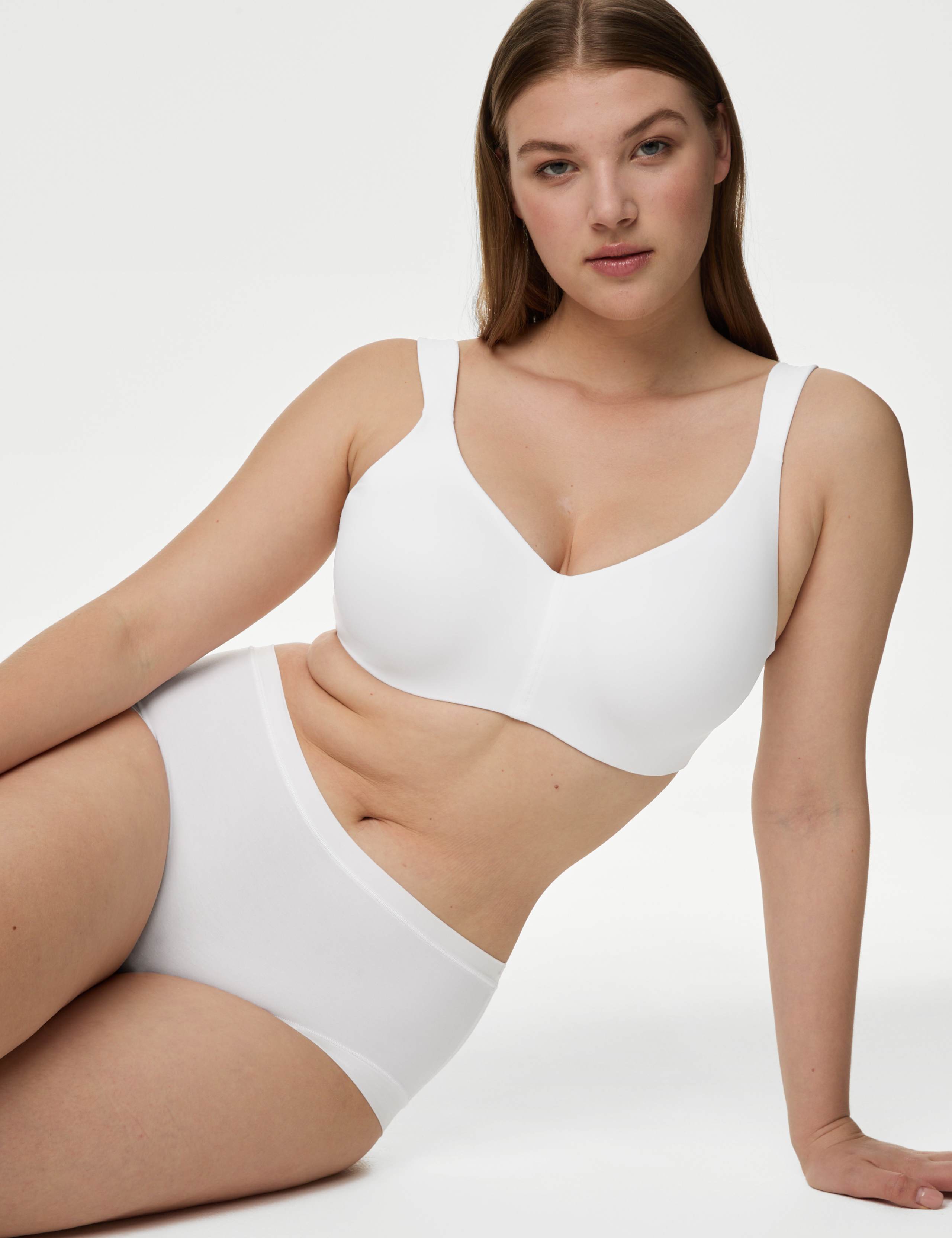 Flexifit™ Wired Minimiser Bra Set C-H 3 of 7