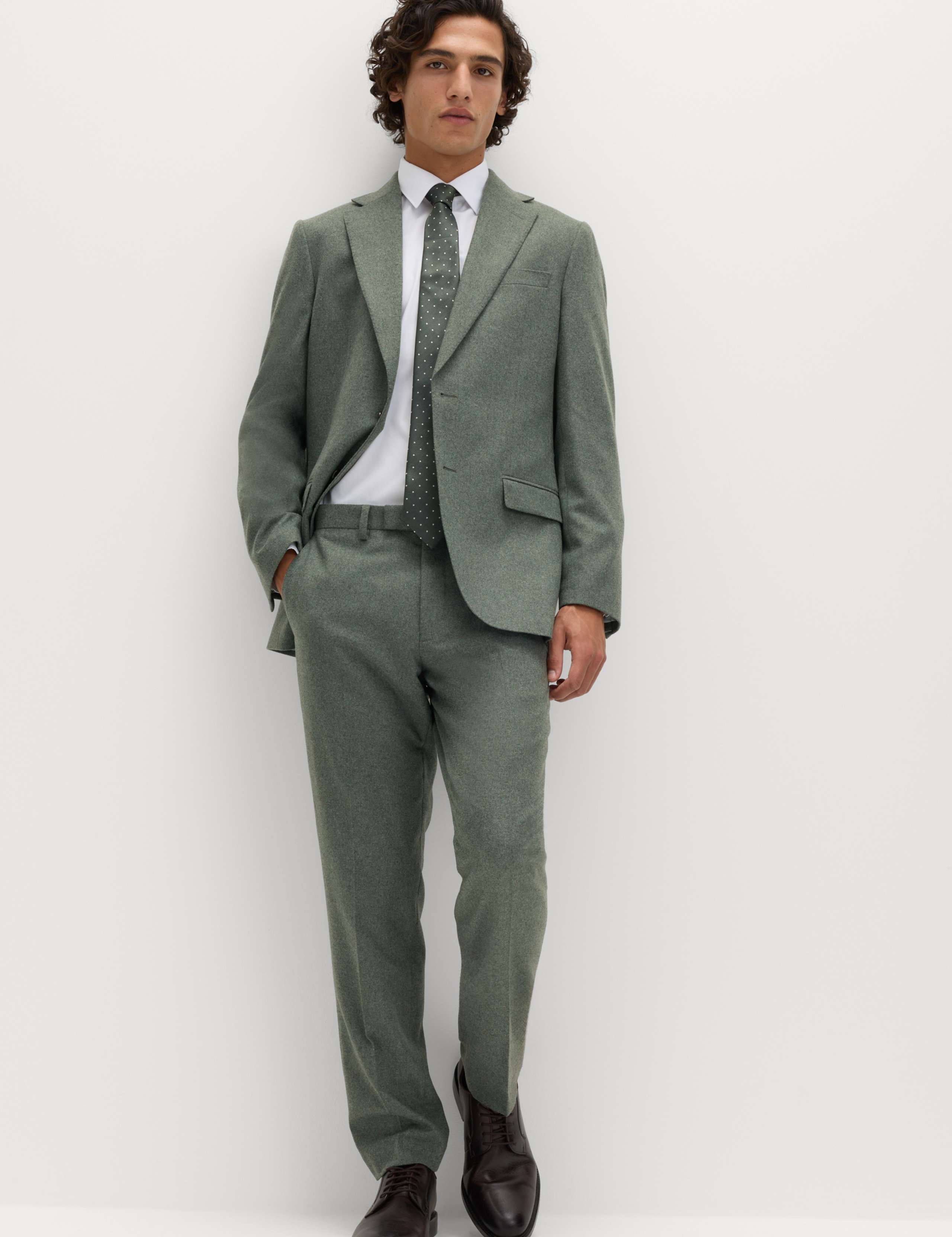 2 Piece Tailored Fit Italian Wool Rich Tweed Suit