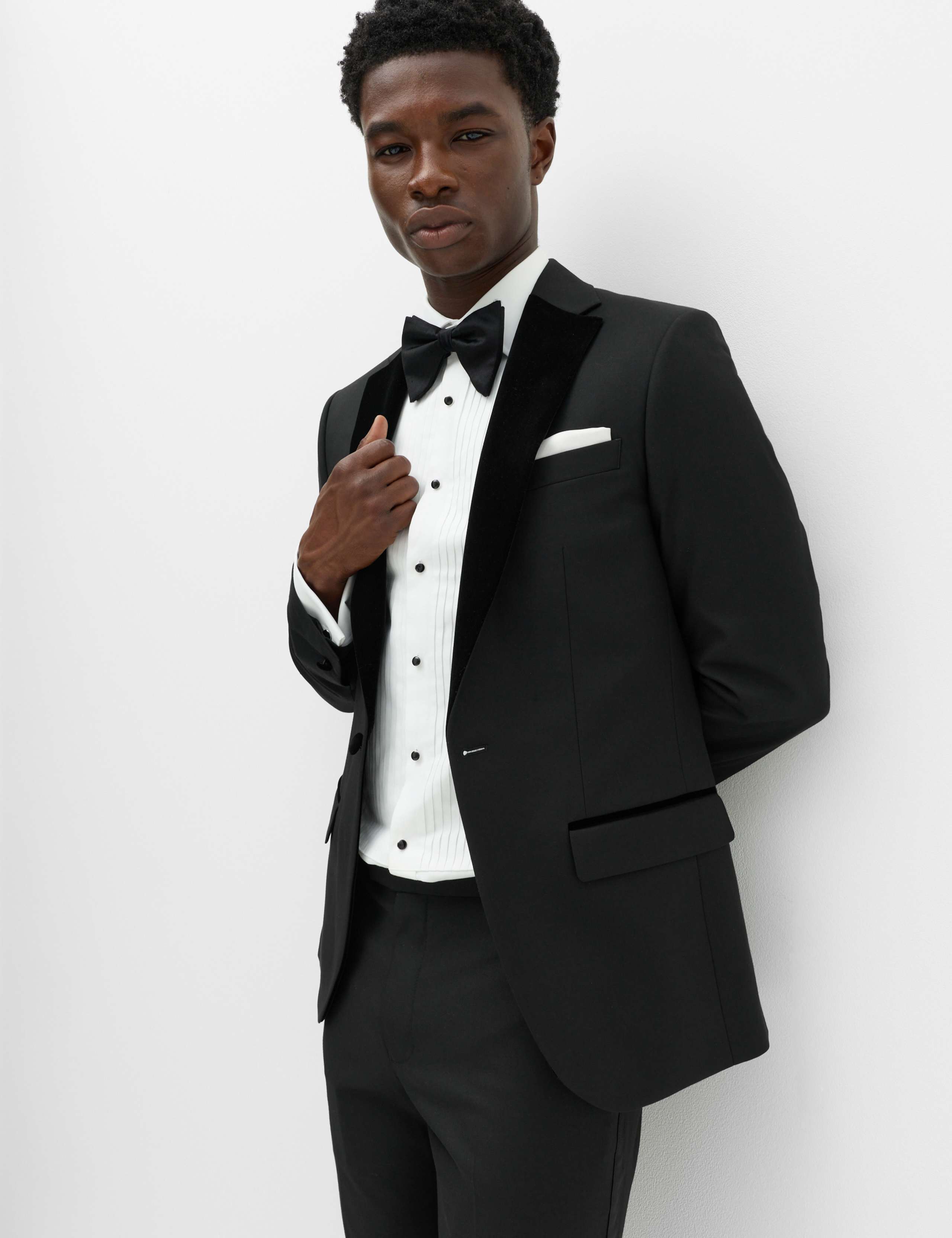 2 Piece Slim Fit Ultimate Velvet Lapel Tuxedo Suit