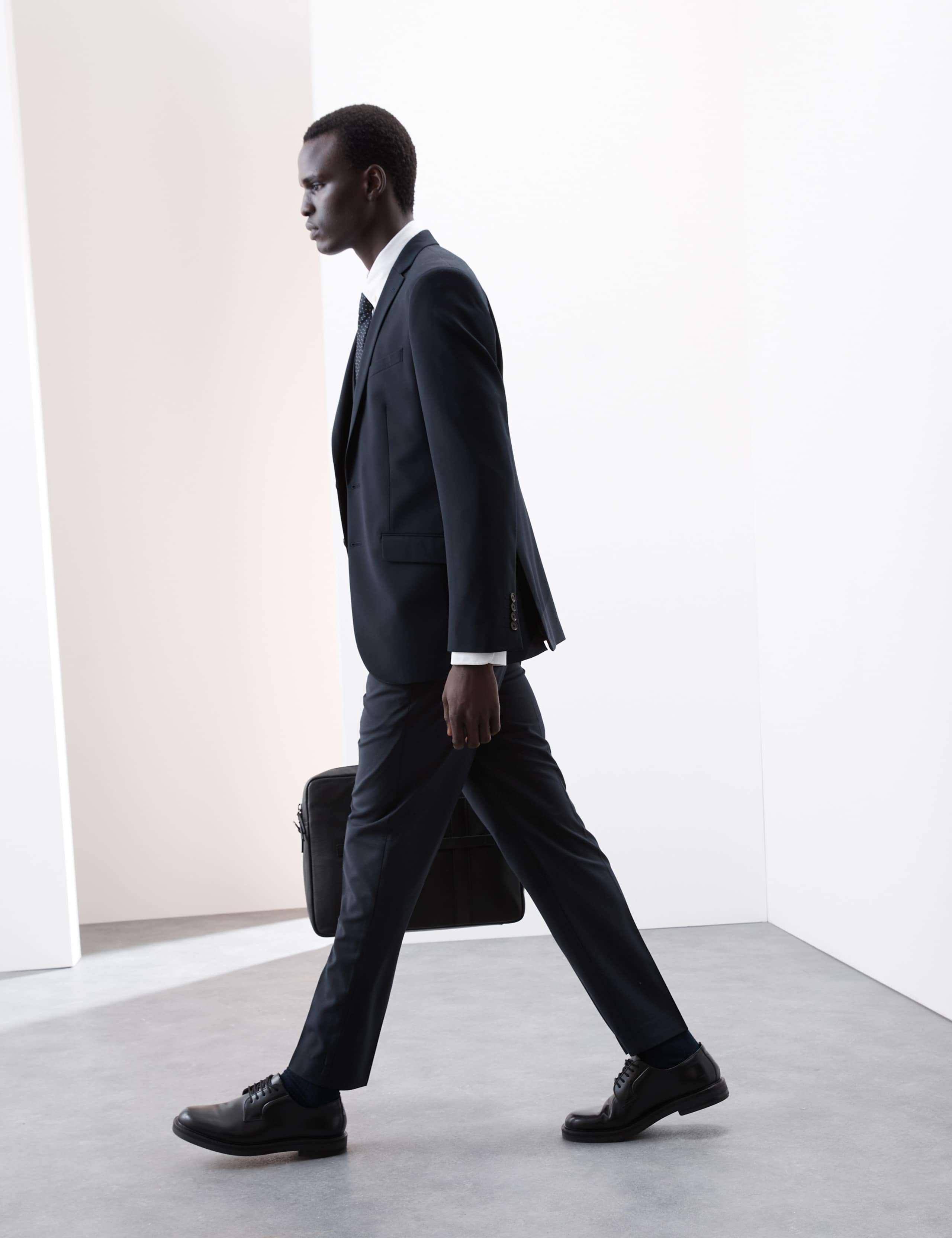 Tailored Fit Performance Suit 5 of 6