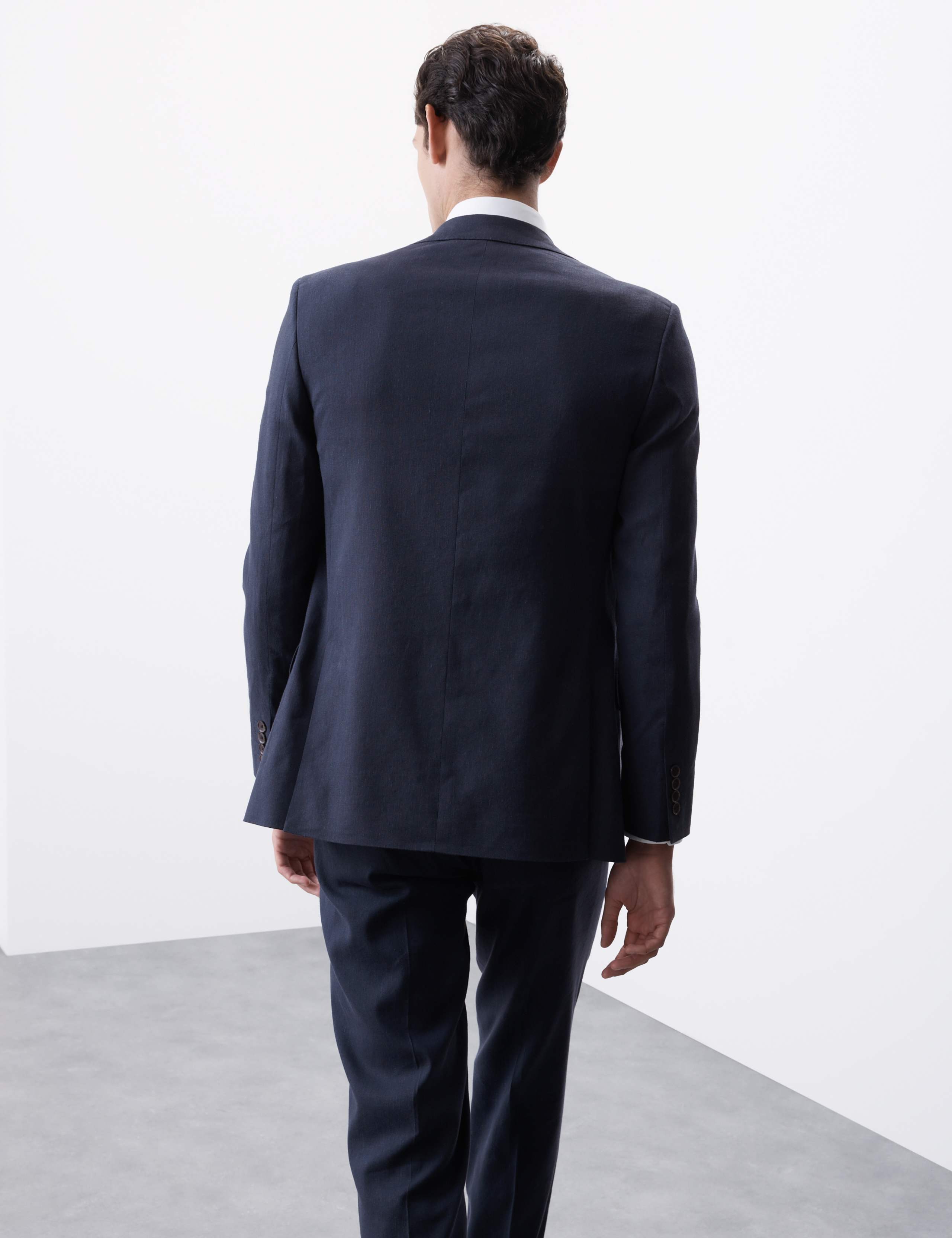 Tailored Fit Italian Performance Linen Blend Suit 4 of 6