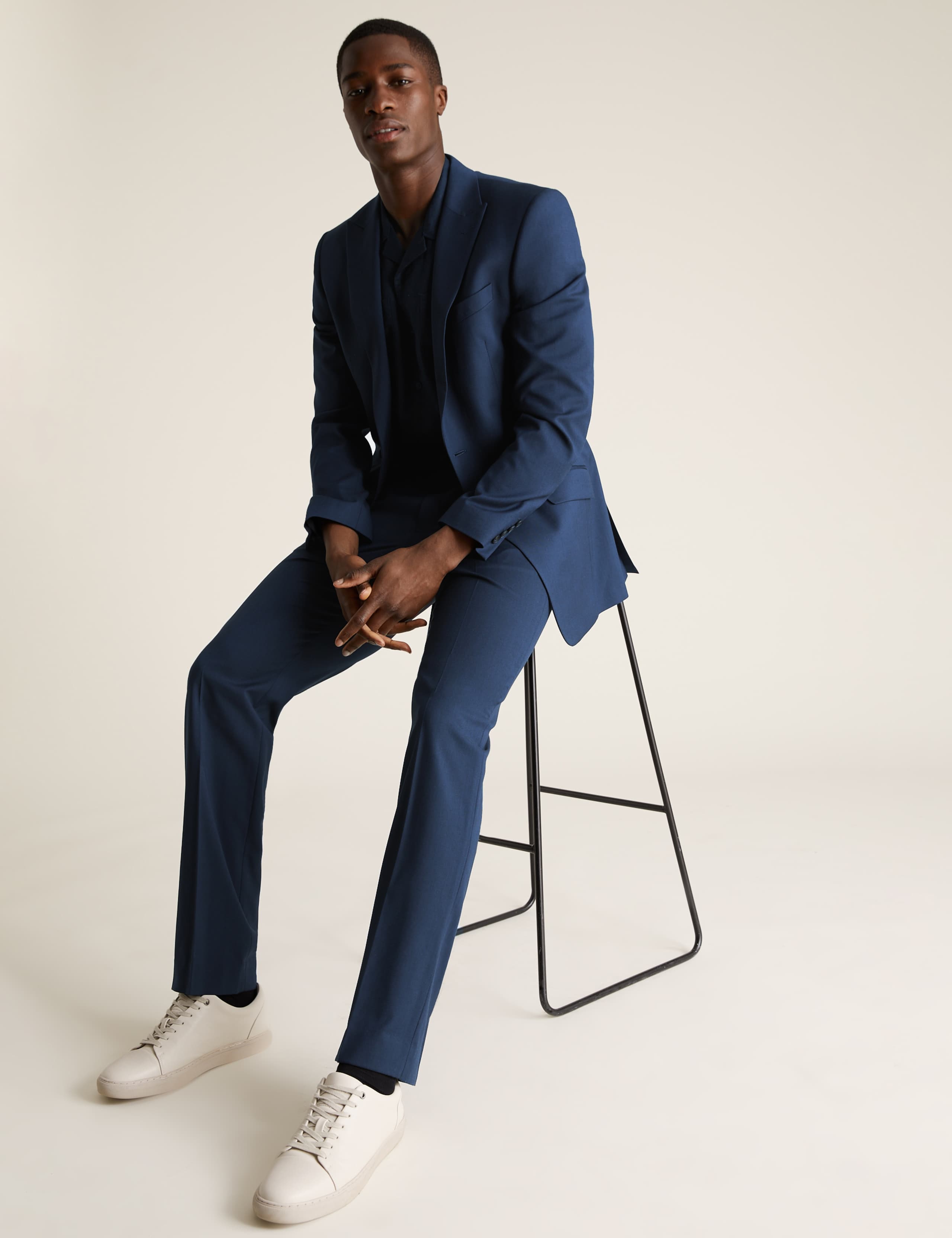 Regular Fit Stretch Suit 4 of 8