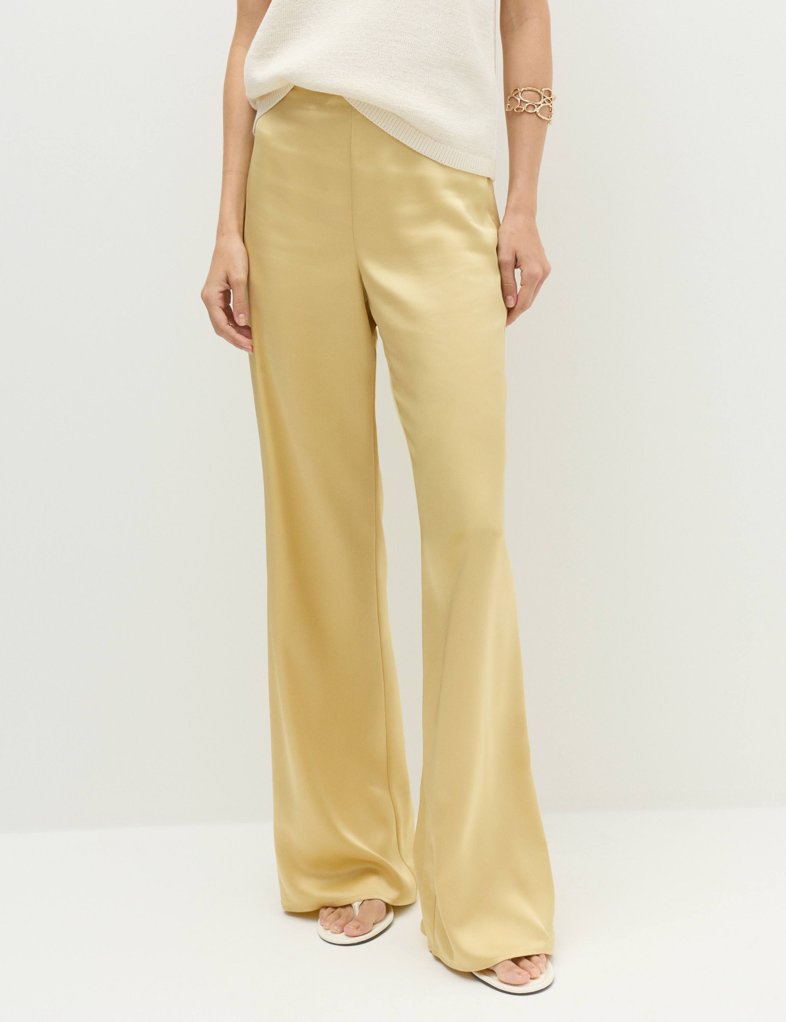 Top & Trousers Set 5 of 6