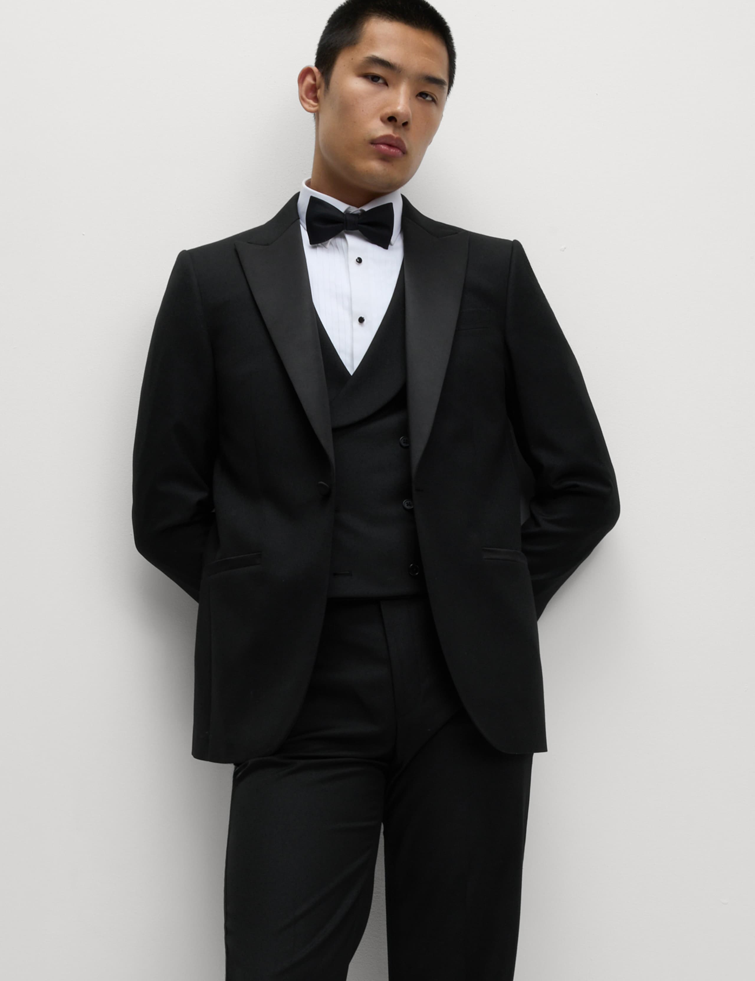 Regular Fit Stretch Tuxedo Suit