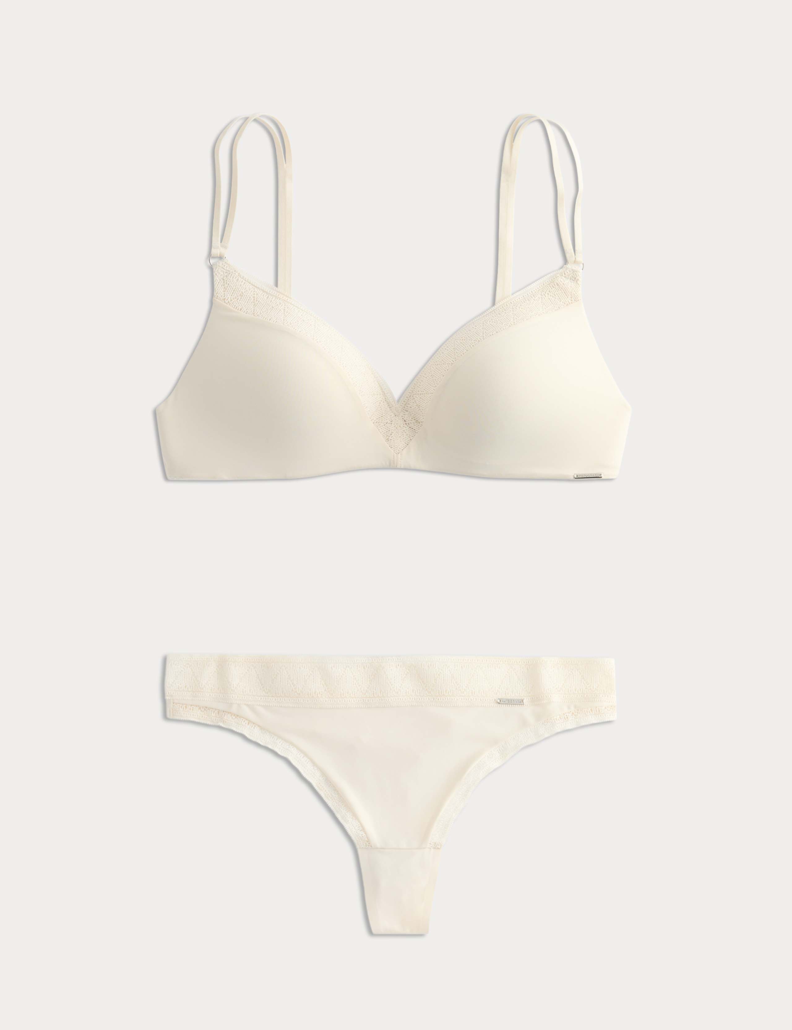 Boston Non Wired Plunge Bra Set A-E 1 of 6