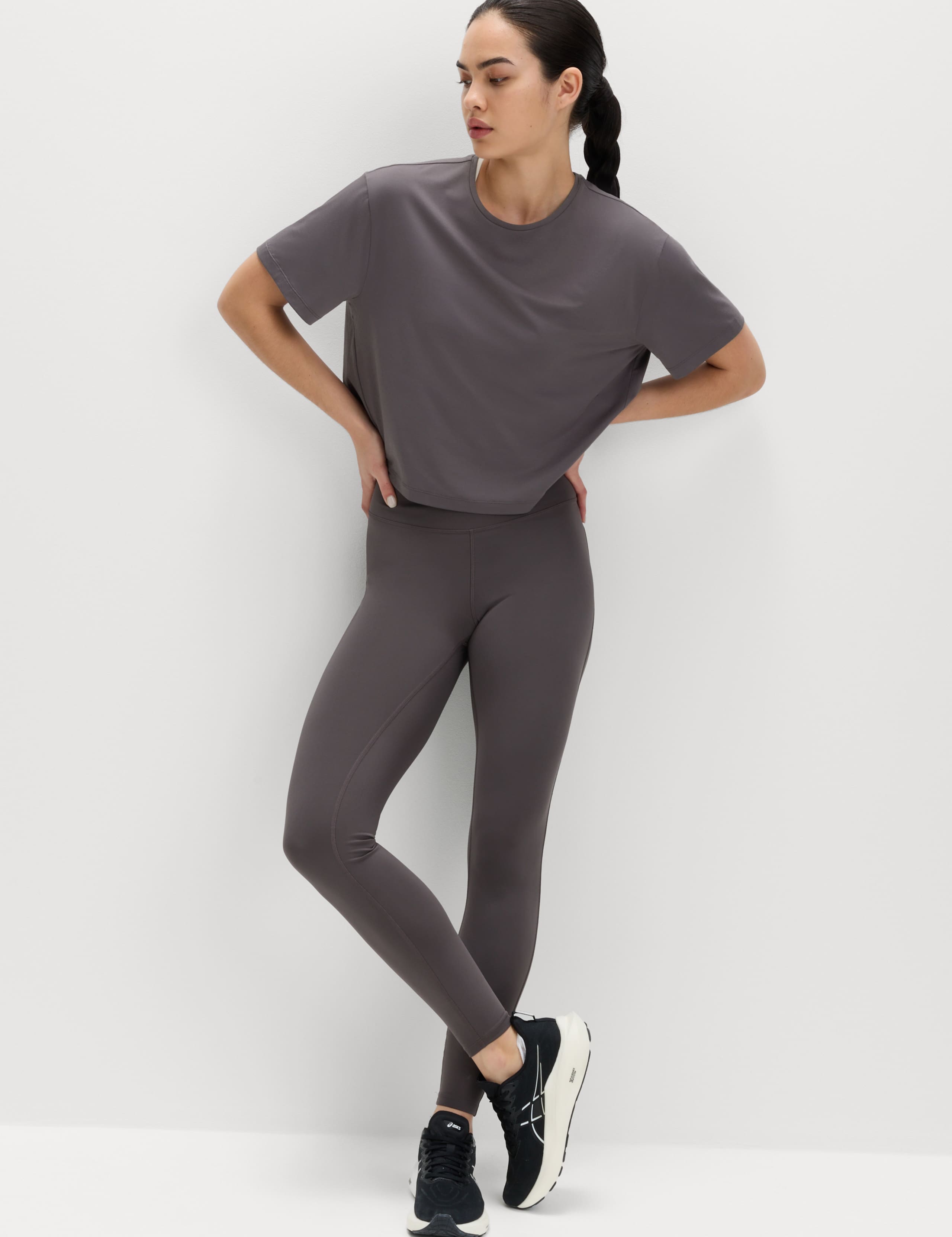 Essential T-Shirt & Leggings Set