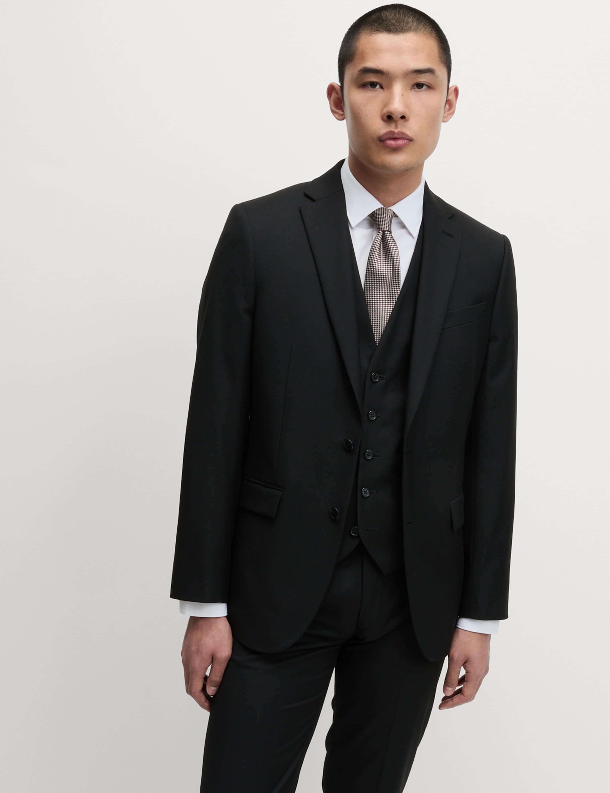 Tailored Fit Stretch Suit