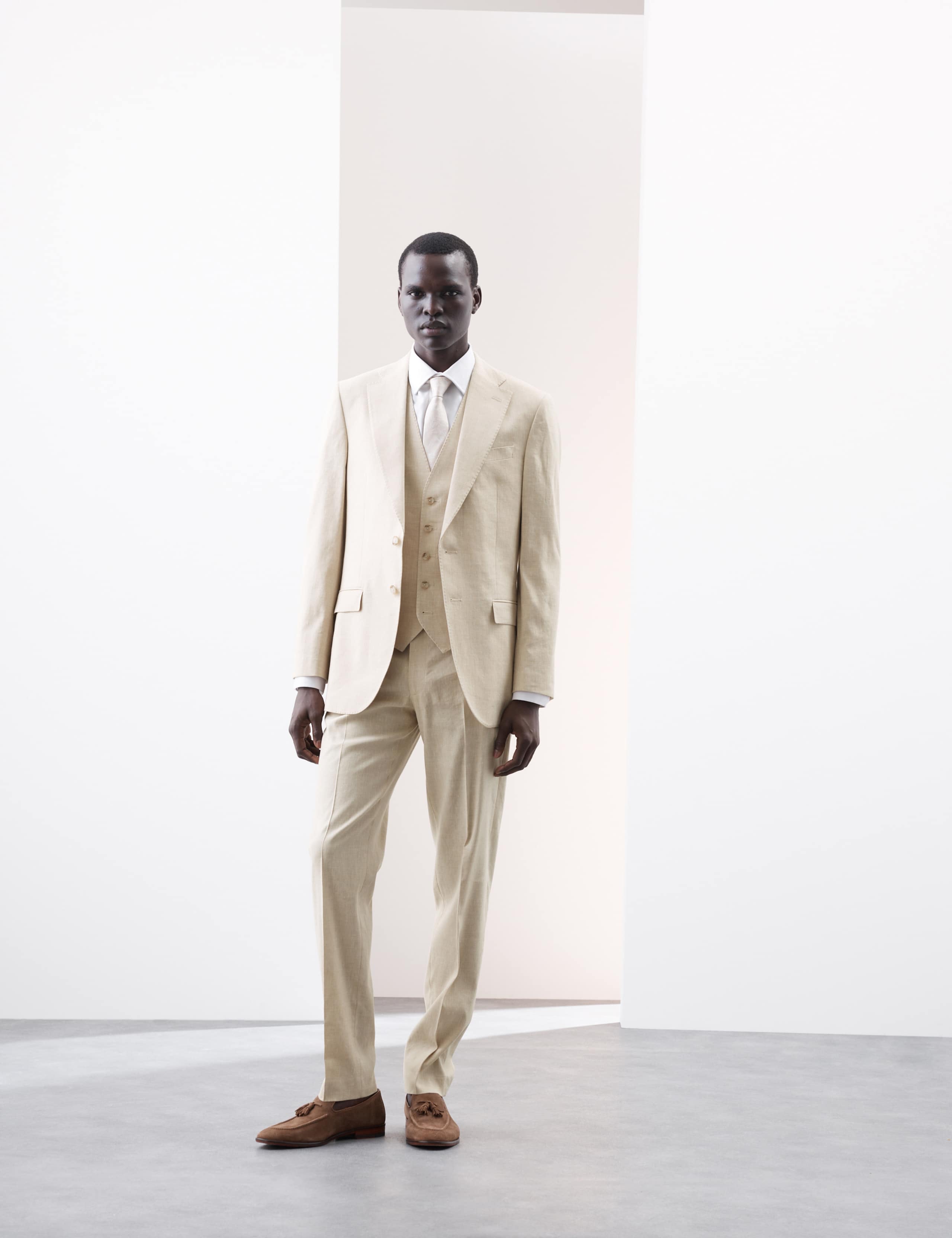 Tailored Fit Italian Performance Linen Blend Suit 5 of 6