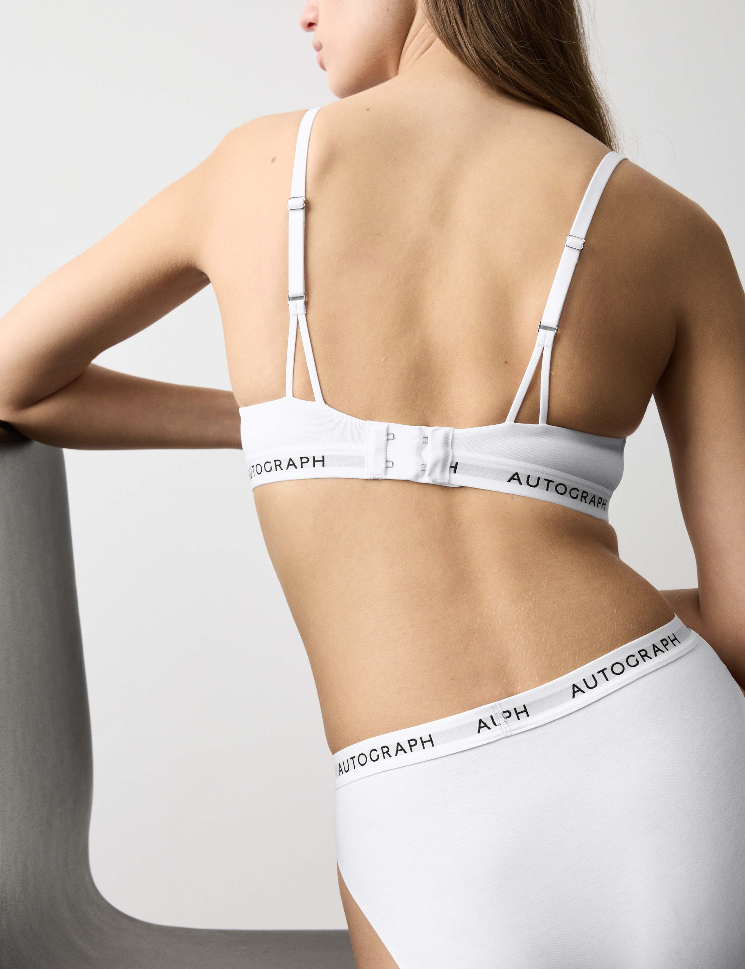 Lille Supima™ Cotton Non Wired Plunge Bra Set A-E 4 of 6