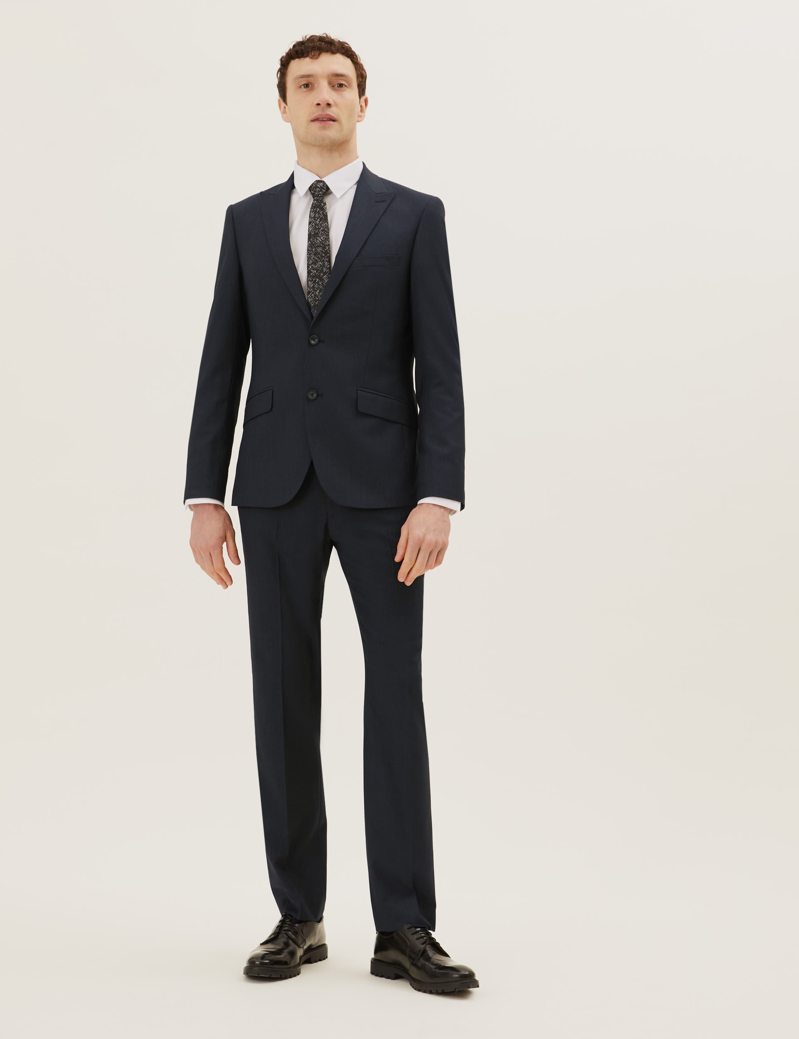 Tailored Fit Stretch Suit 3 of 8