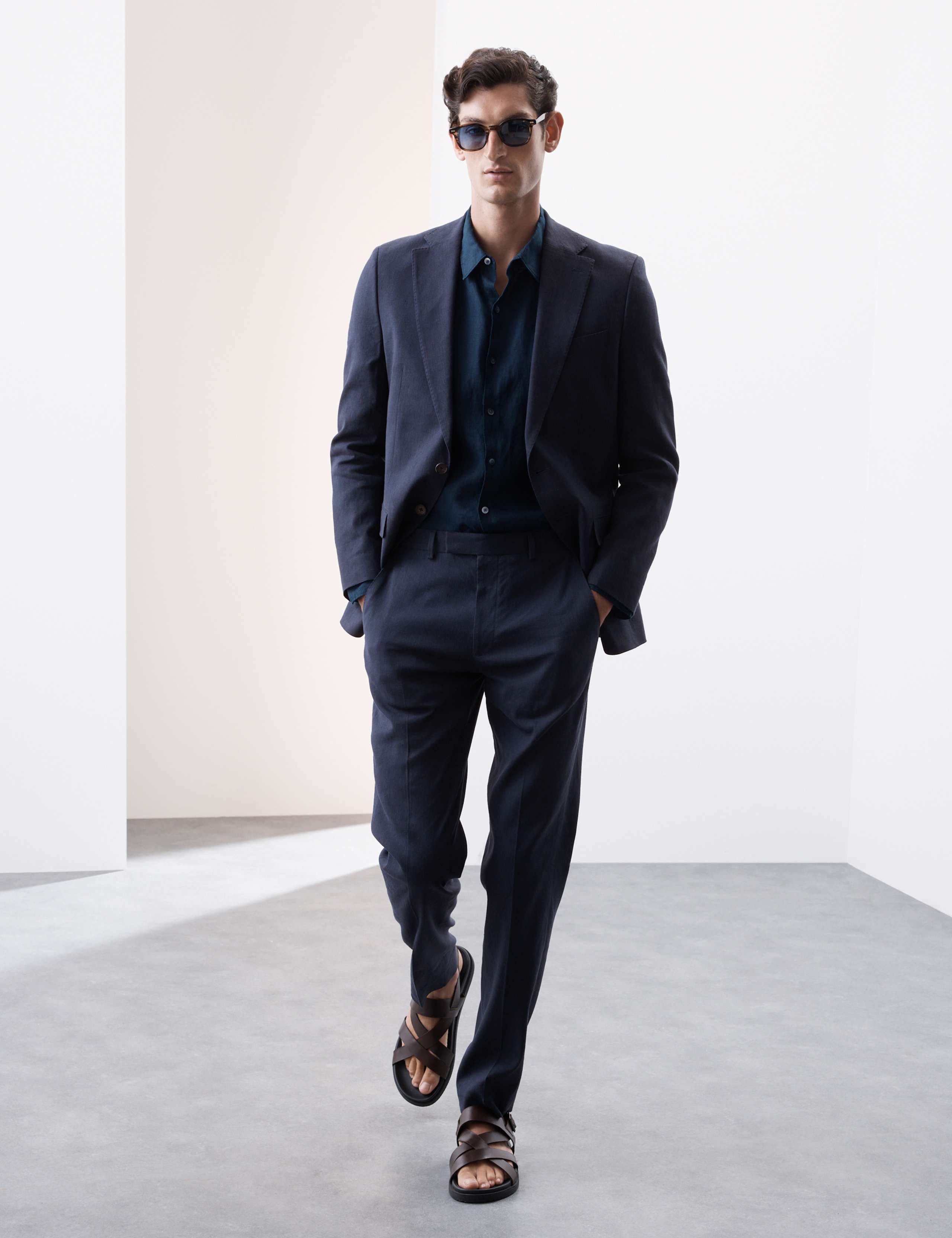 Tailored Fit Italian Performance Linen Blend Suit