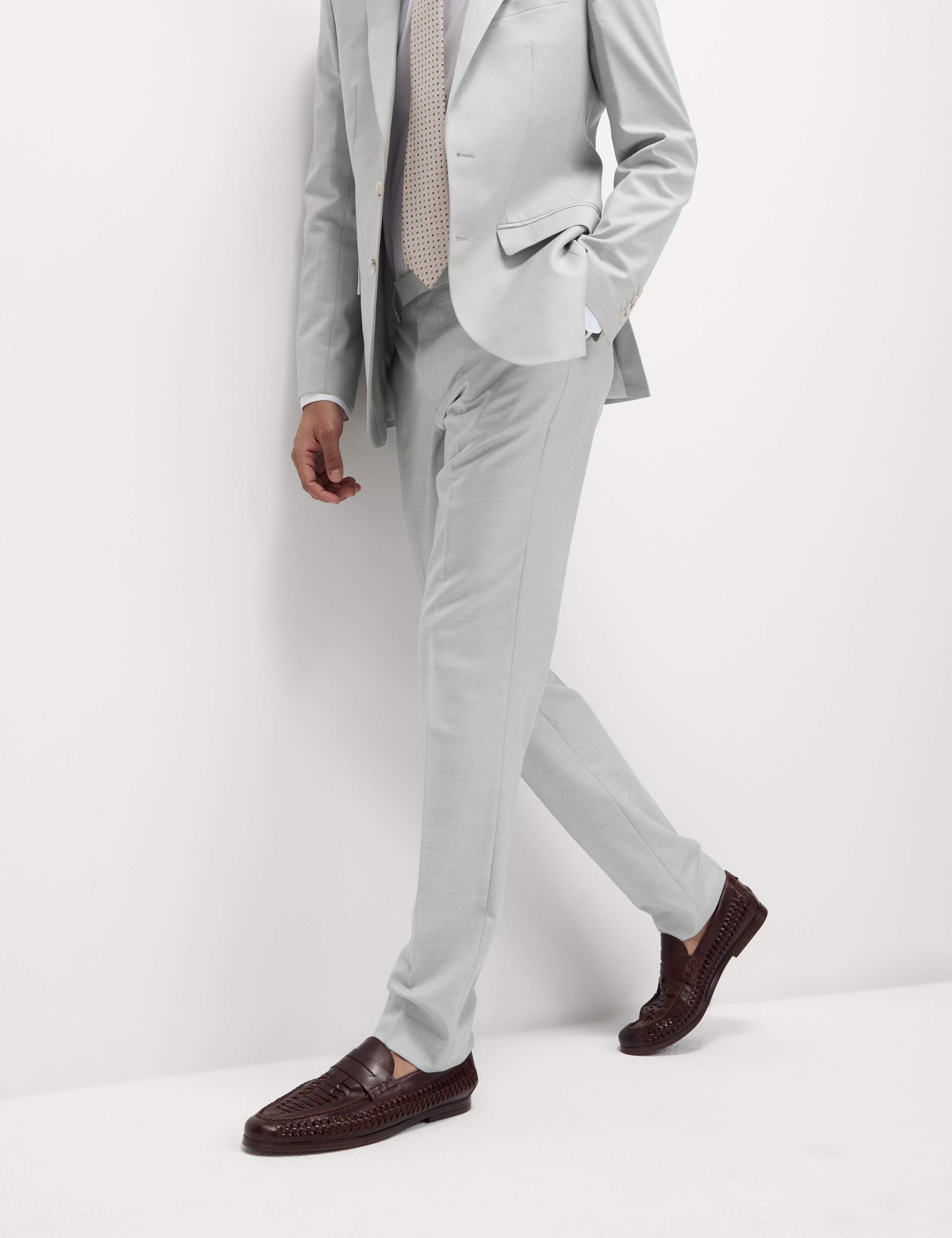 2 Piece Slim Fit Stretch Suit 5 of 6