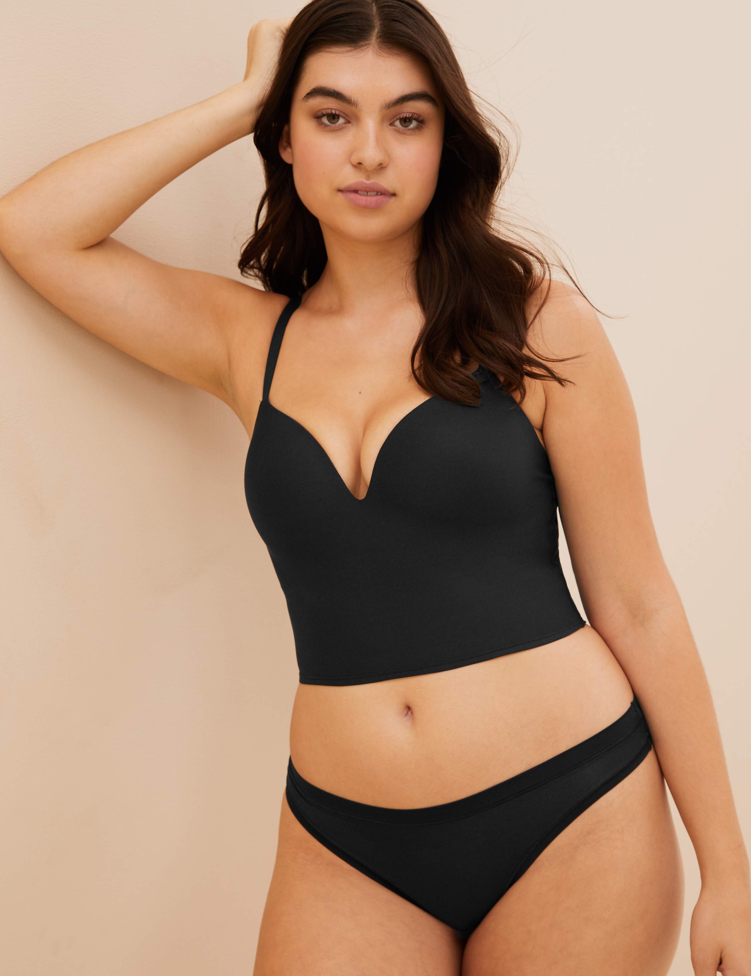 Flexifit™ Non Wired Push-Up Plunge Bra Set A-E 1 of 1