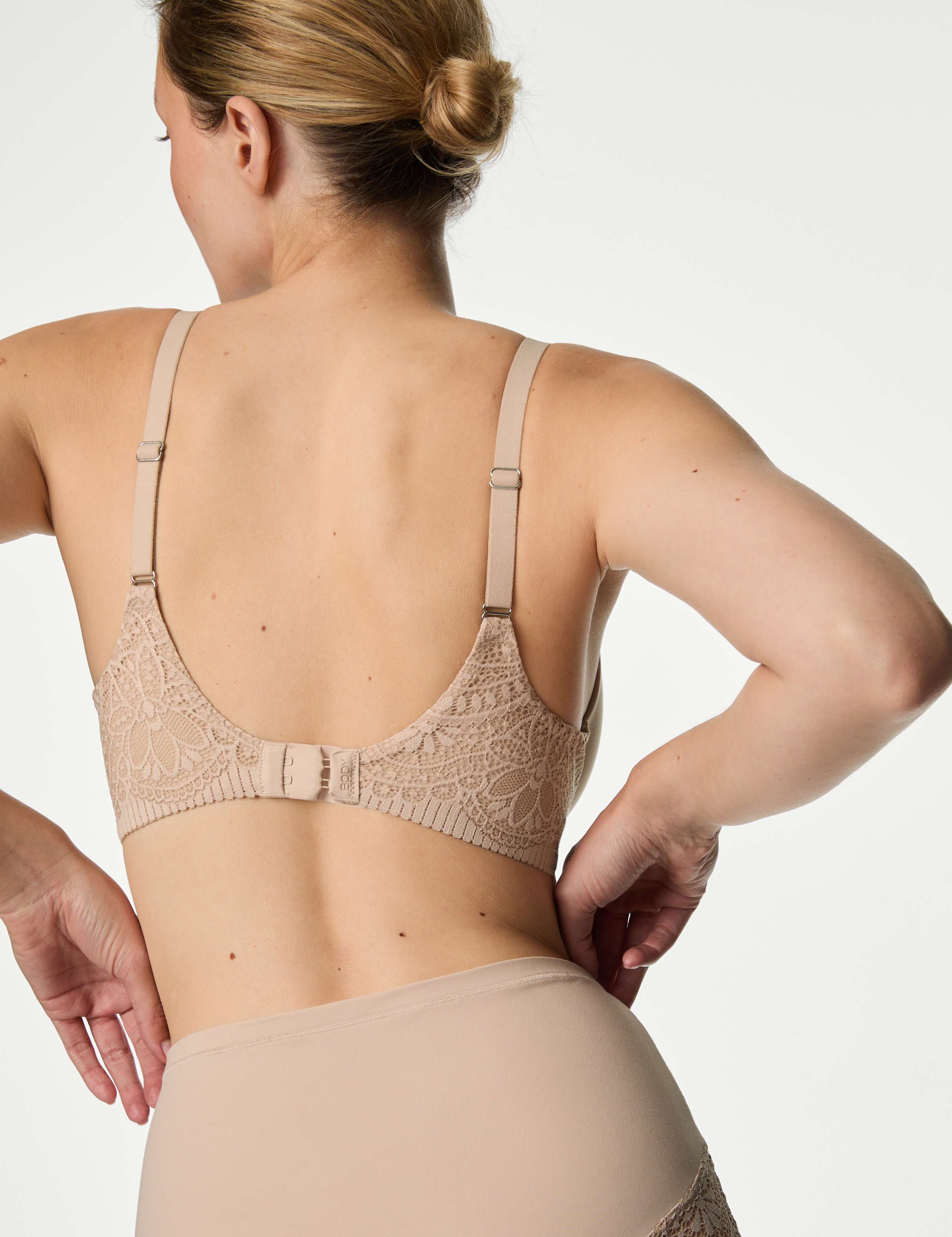 Body Soft™ Wired Full Cup T-Shirt Bra Set A-E 4 of 6