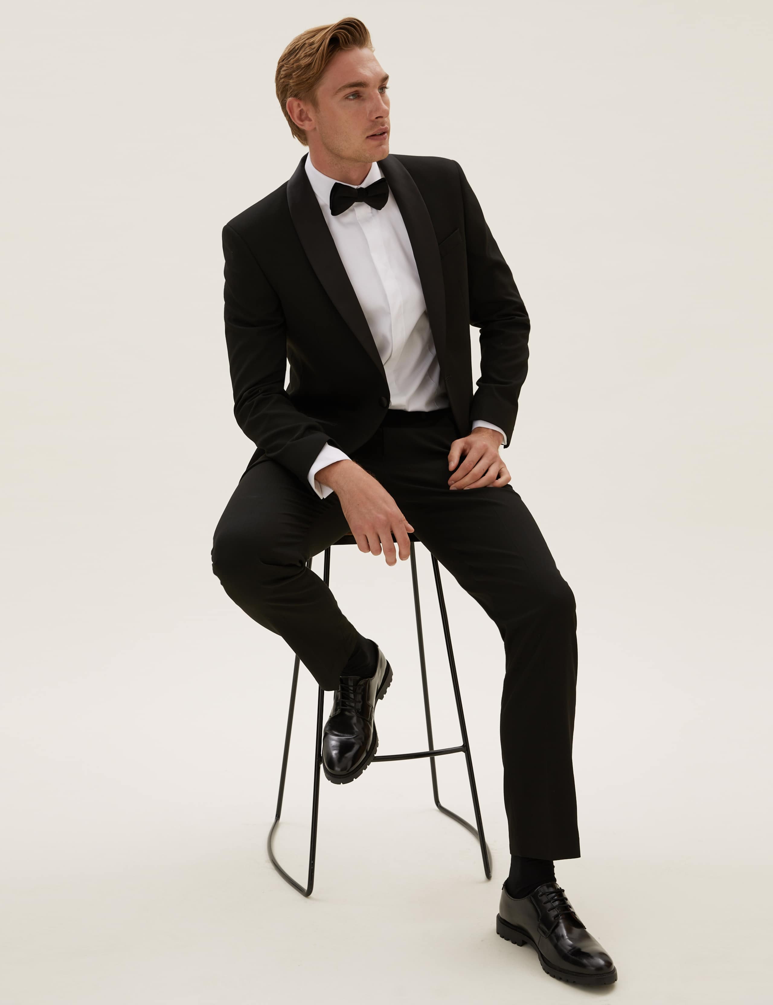 Regular Fit Tuxedo Suit 3 of 6