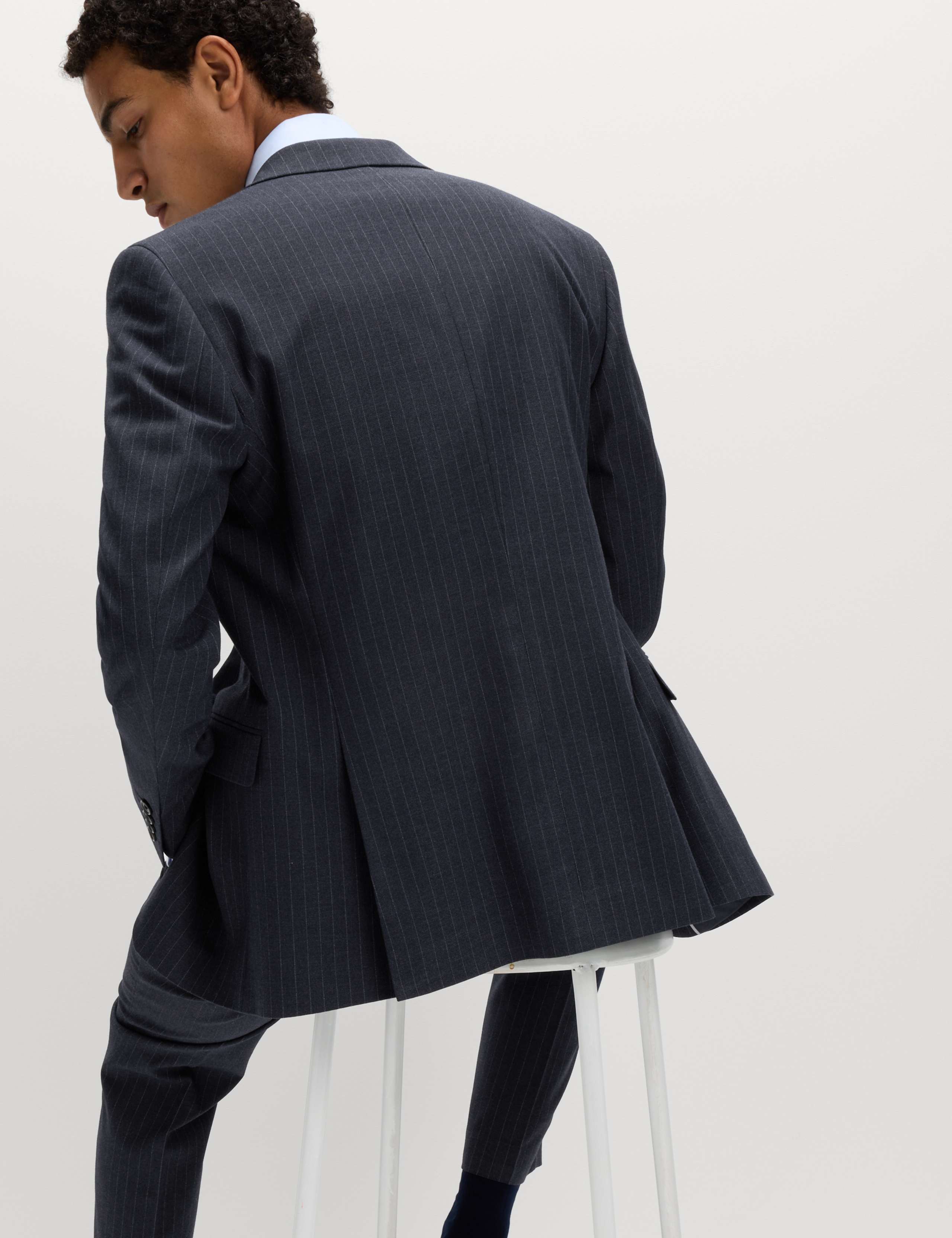 Regular Fit Pinstripe Stretch Suit 2 of 6
