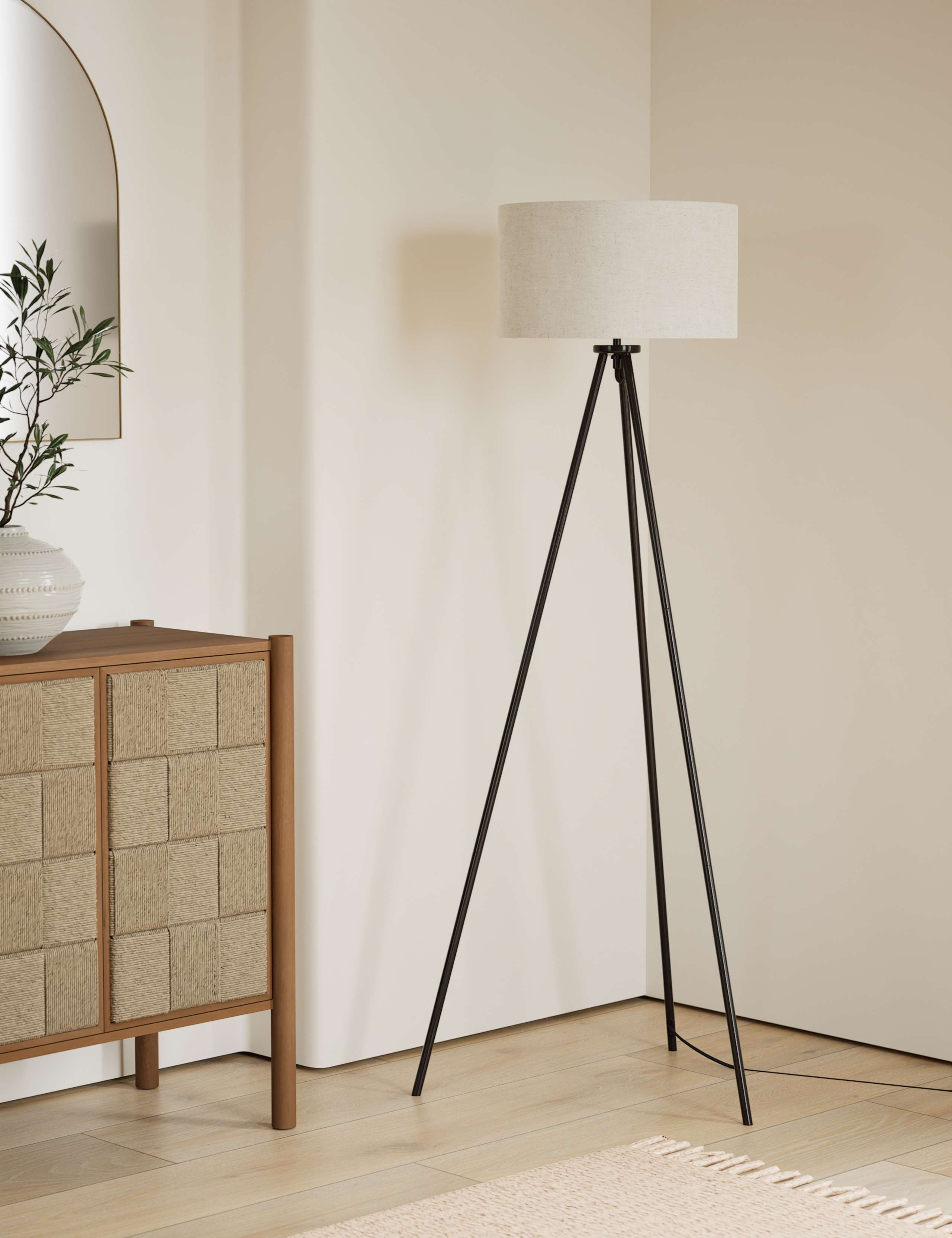 Metal Tripod Floor Lamp