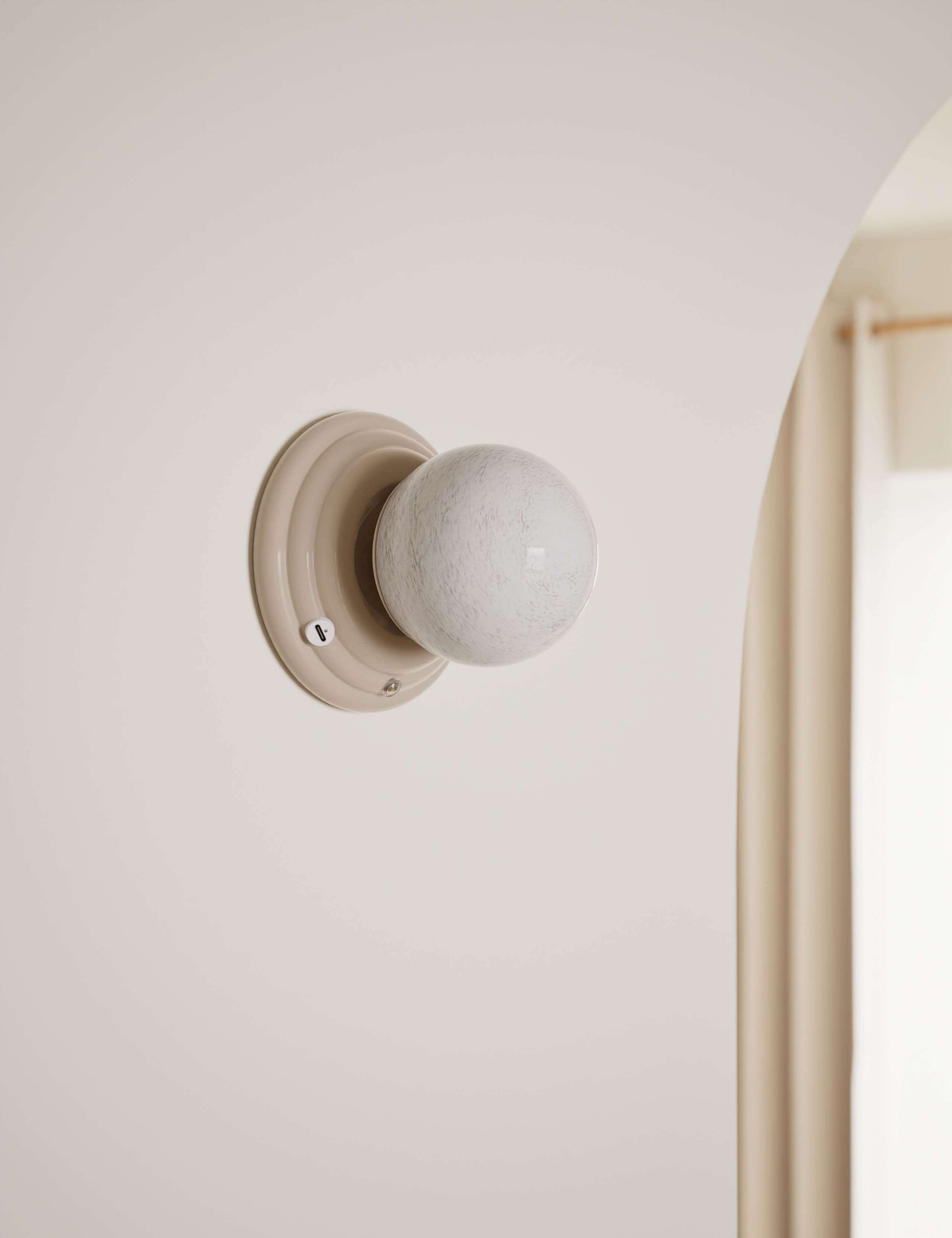 Rechargeable Ribbed Wall Light