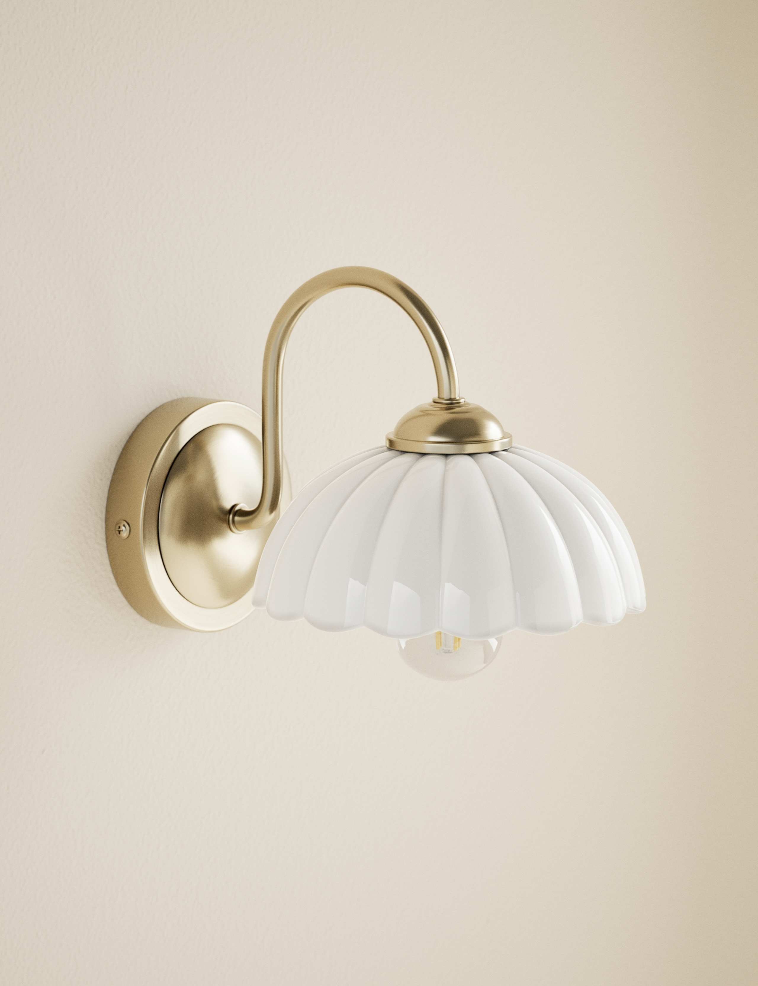 Scalloped Glass Shade Wall Light