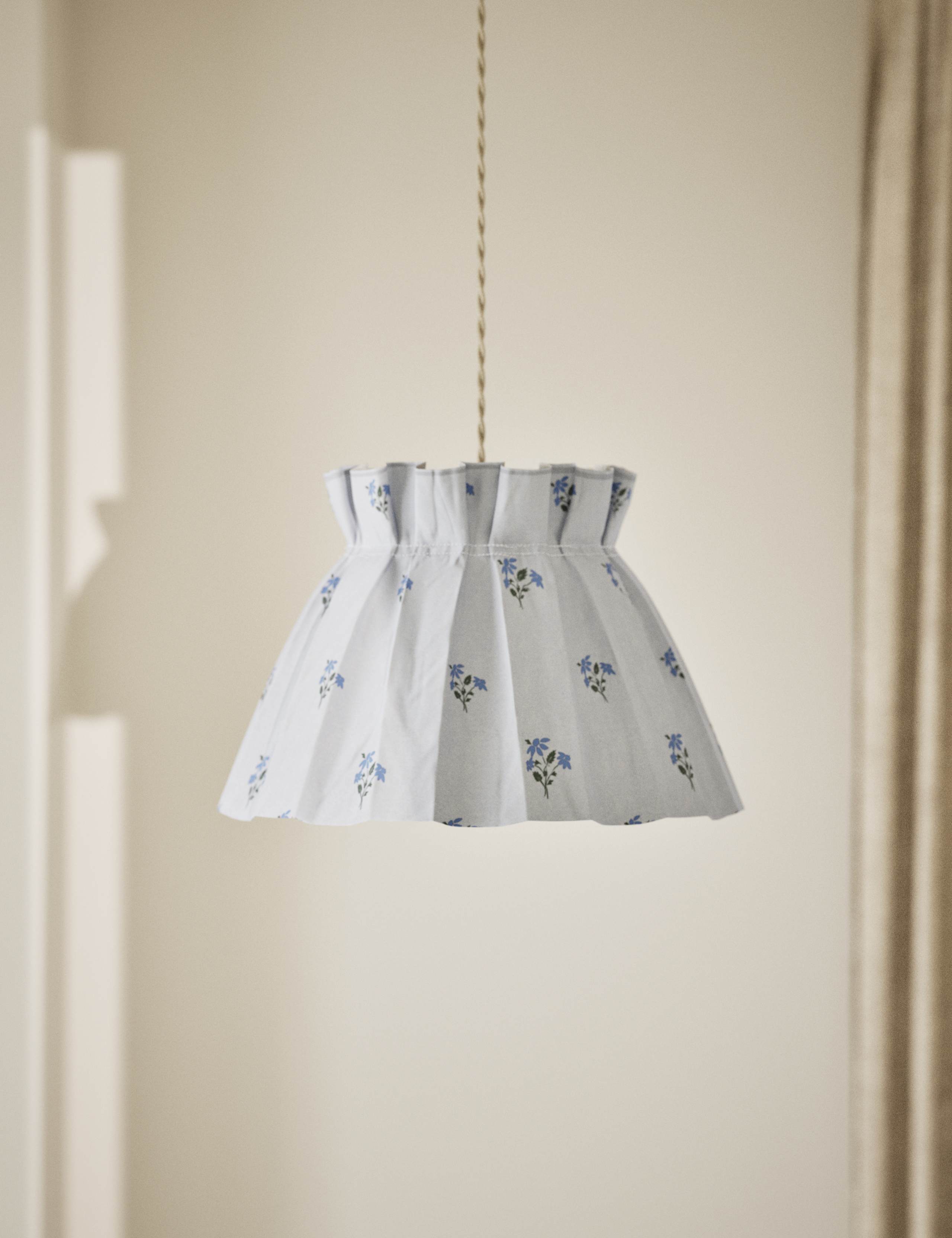 Floral Pleated Shade