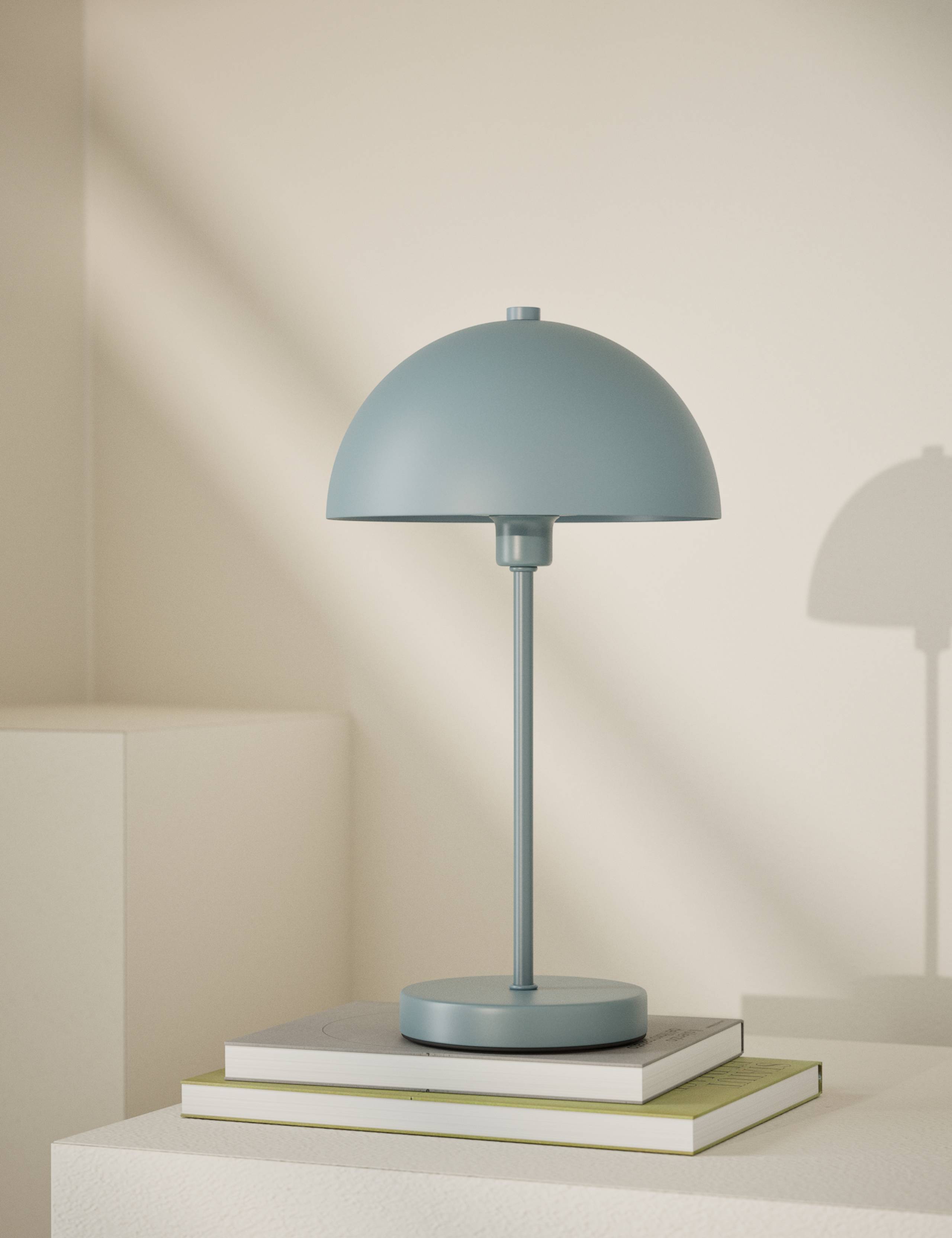 Metal Dome Table Lamp