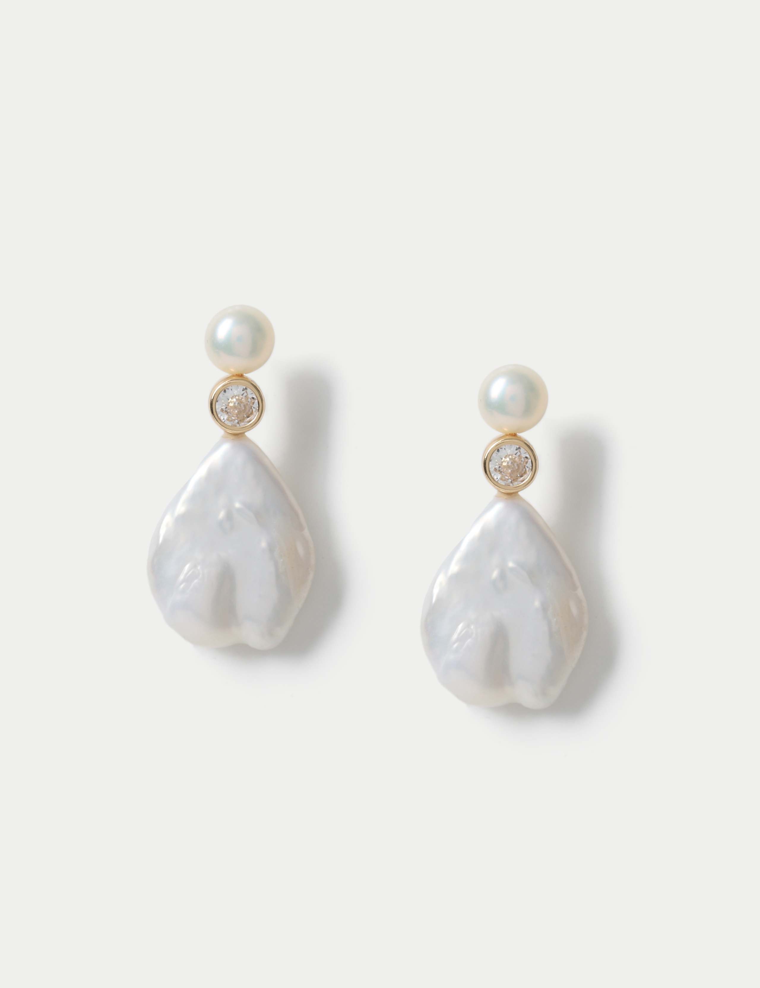 Cubic Zirconia and Fresh Water Pearl Drop Earring