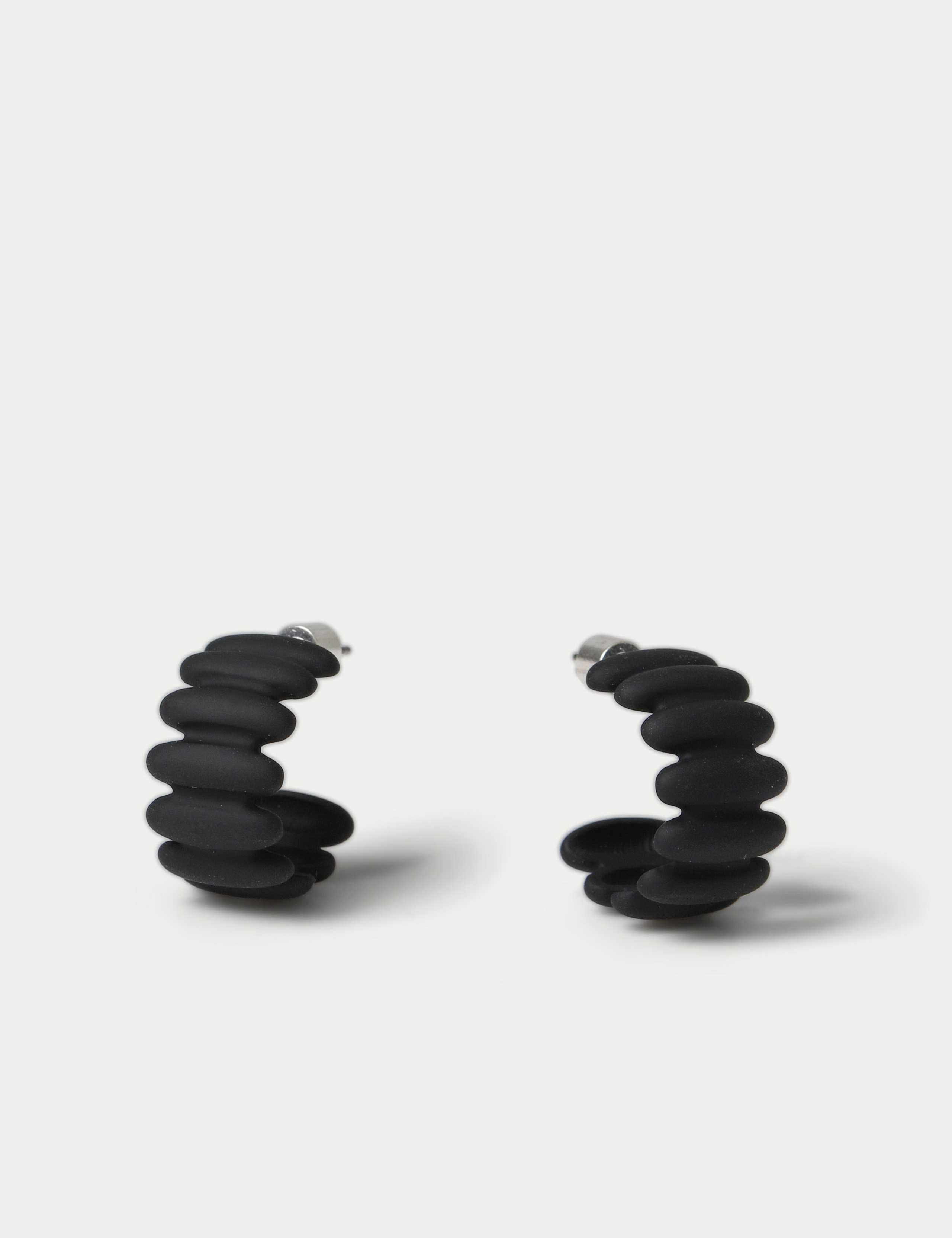 Powder Coat Ridge Hoop Earrings Black