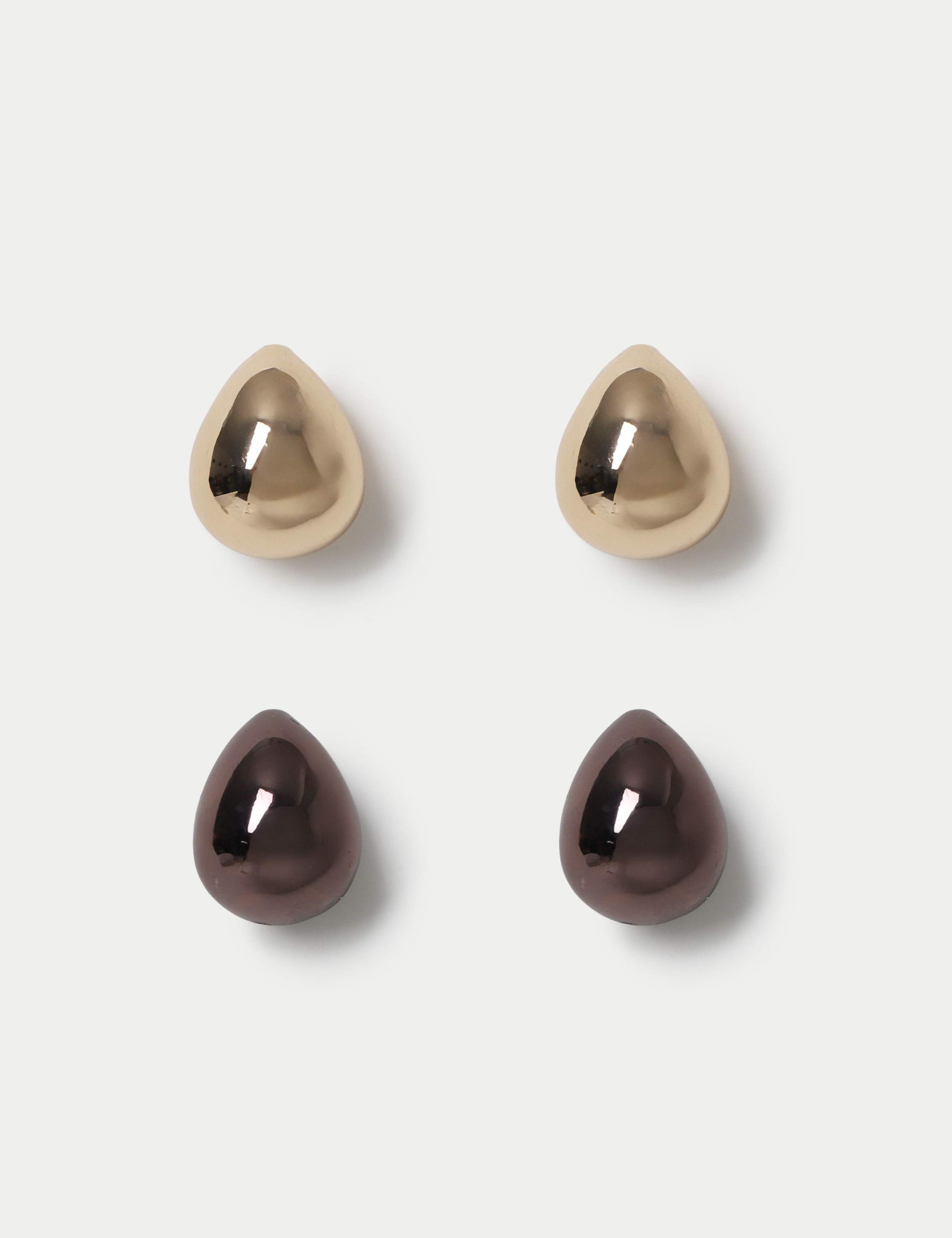 2 Pack Chocolate Plate Studs