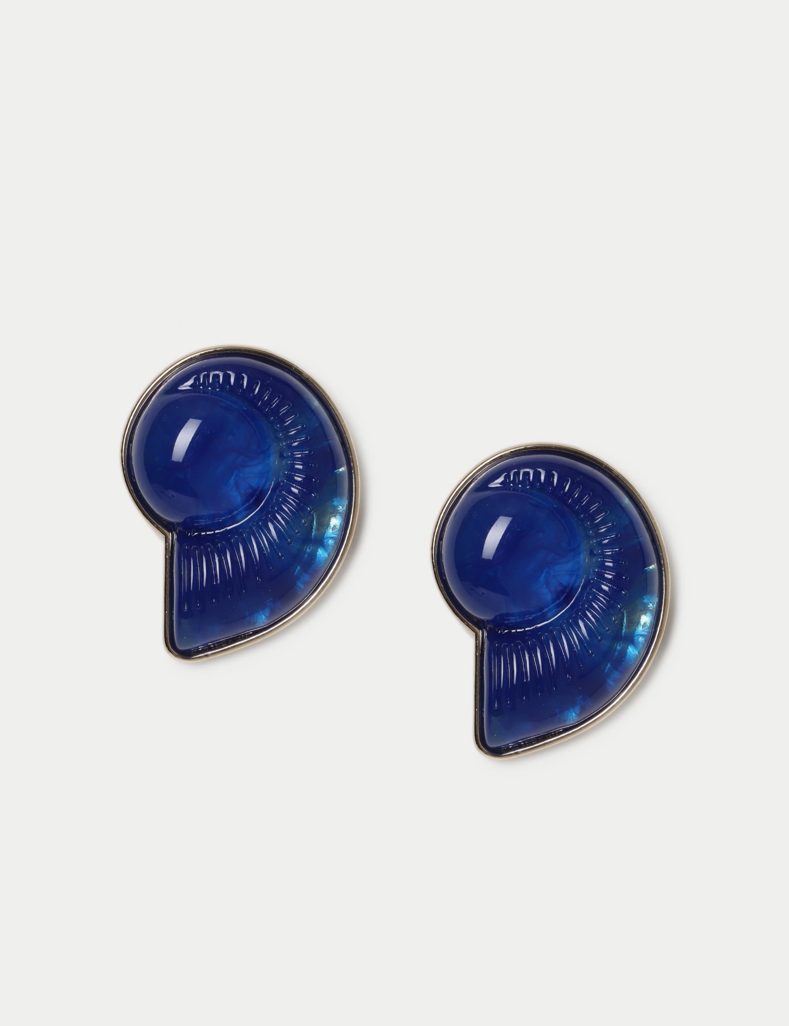 Resin Oversized Shell Stud Earrings