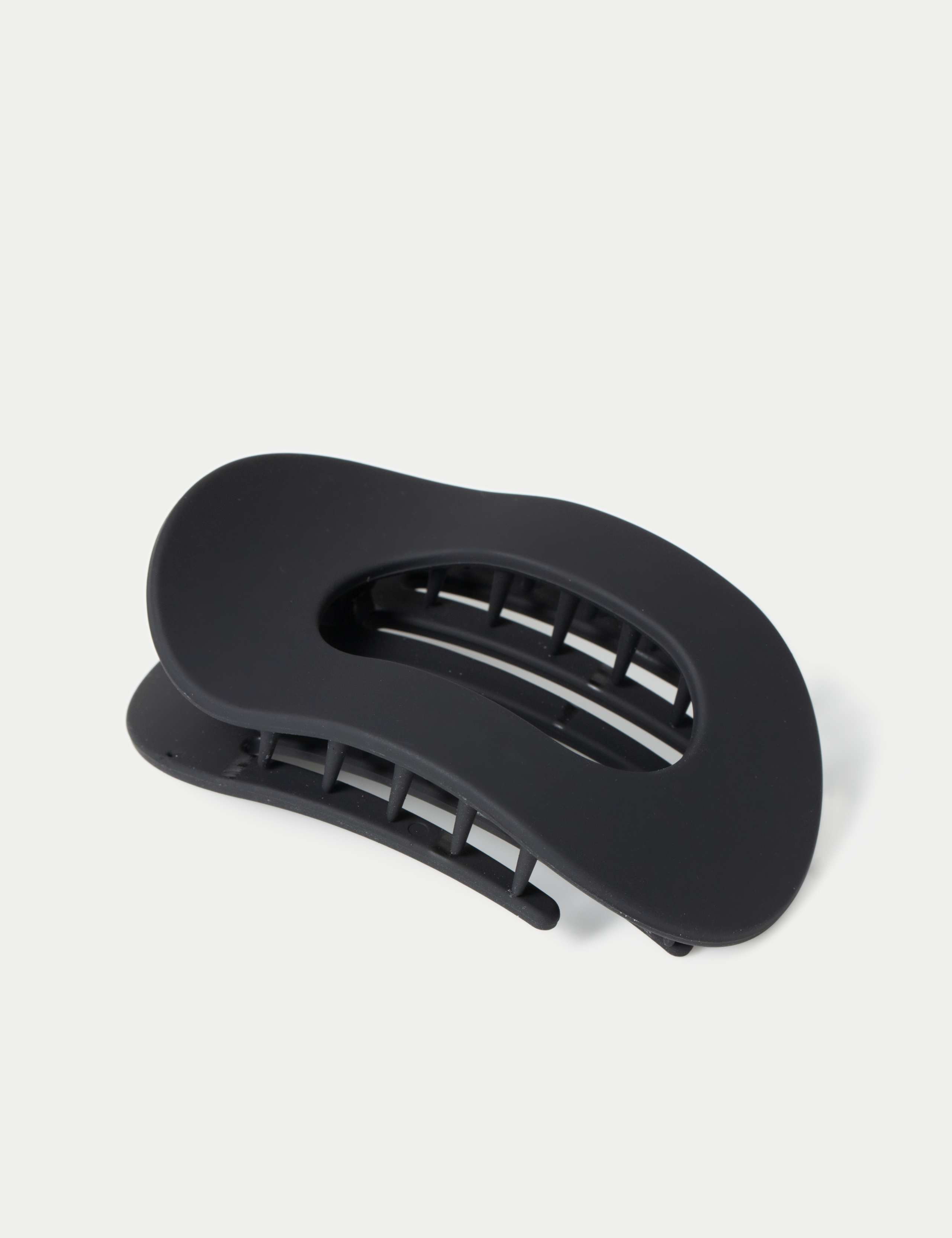 Matt Black Oval Claw