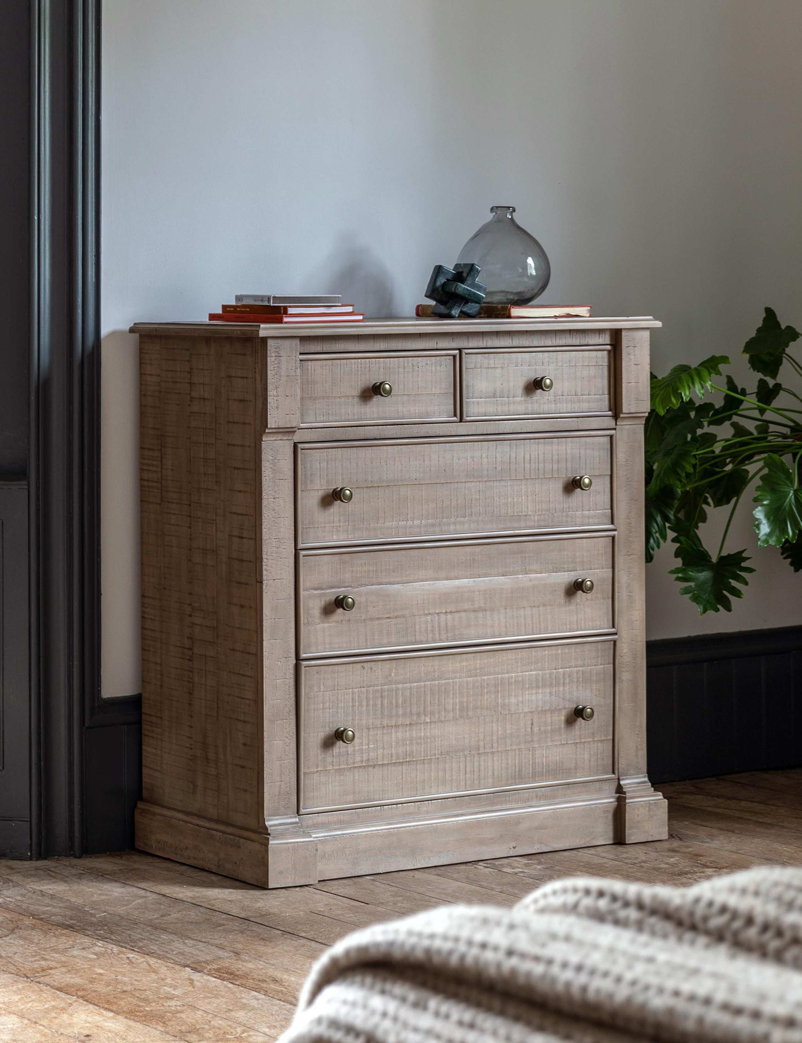 Vancouver 5 Drawer Chest