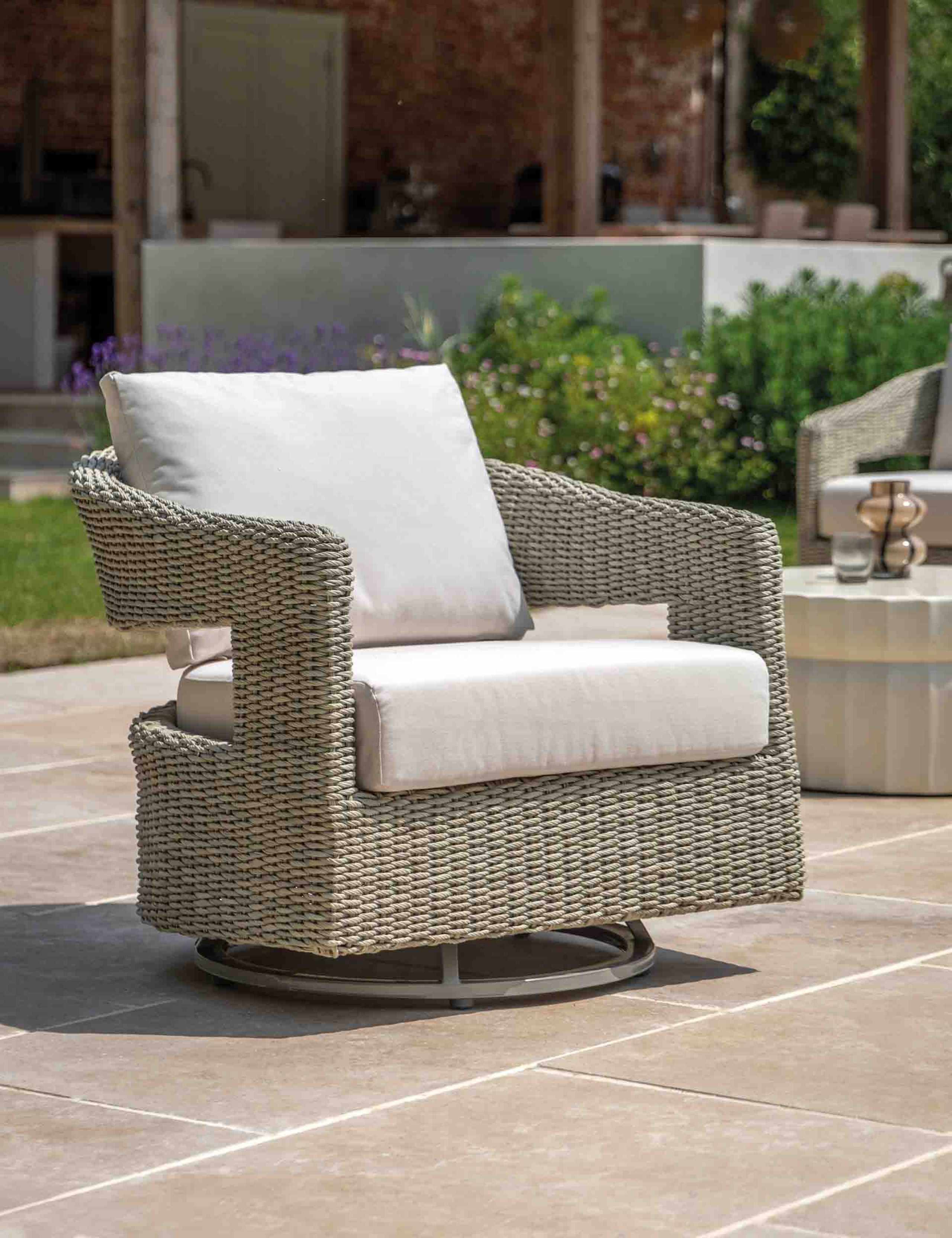 Hvar Outdoor Swivel Chair