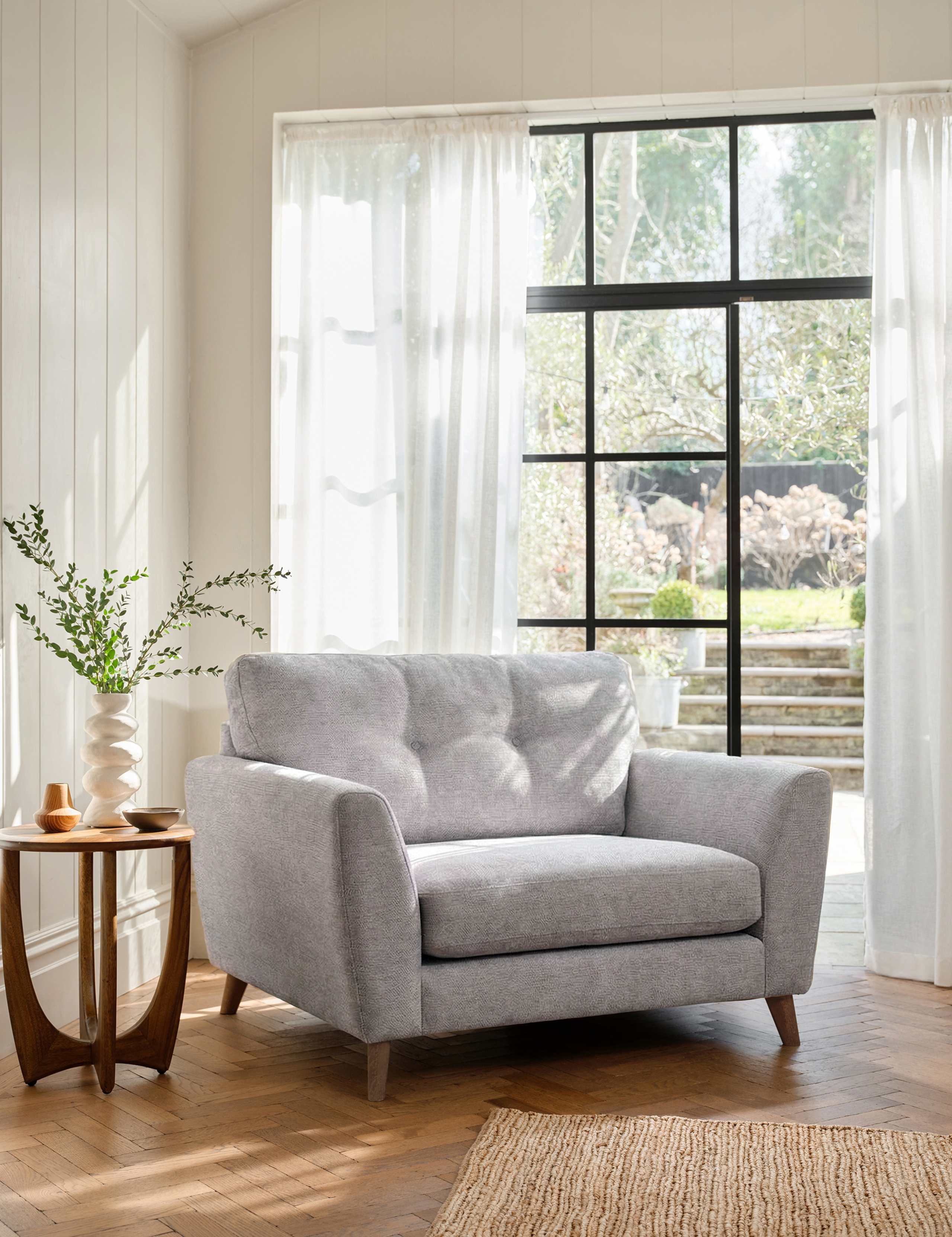 Ellis Armchair