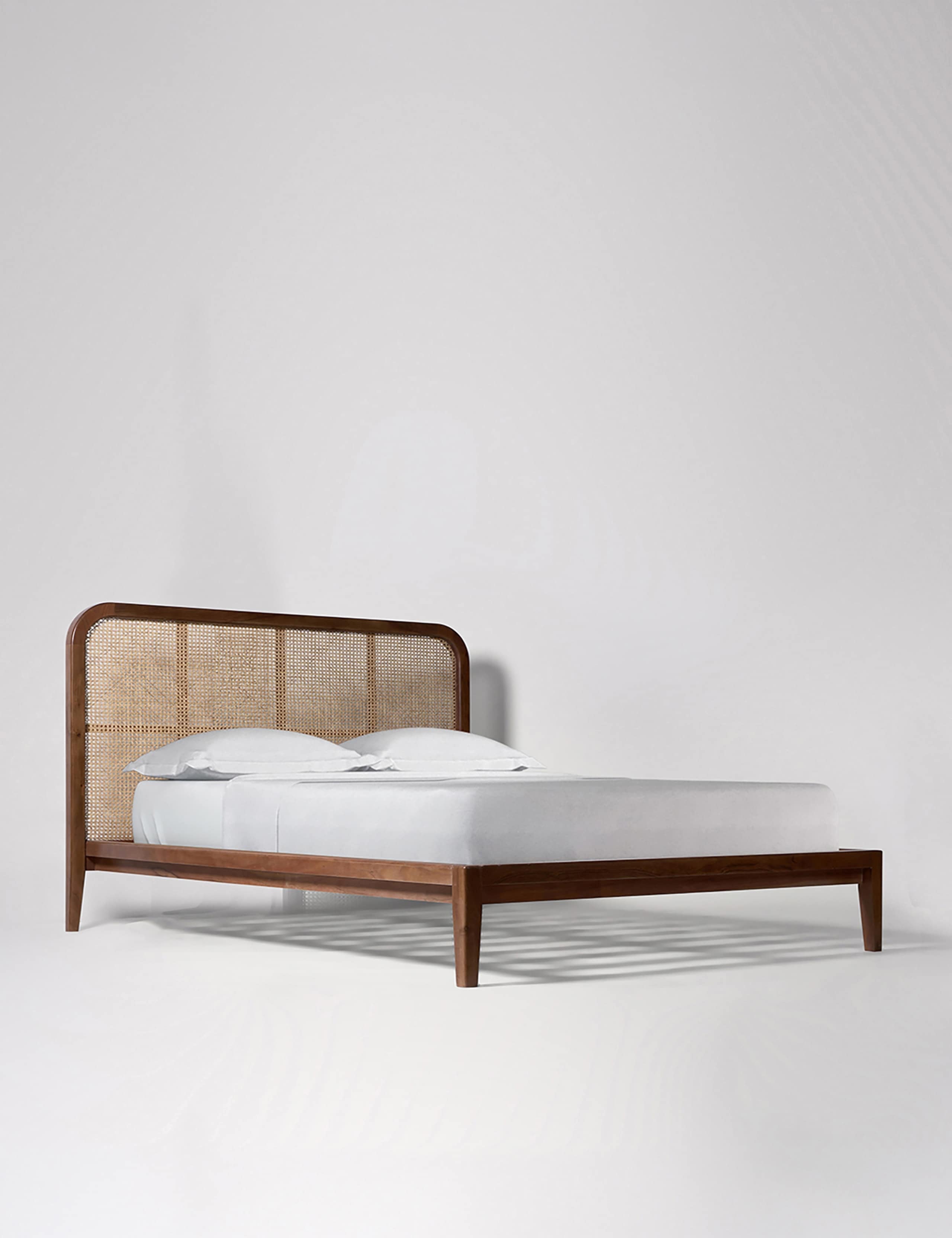 Raphia Bed
